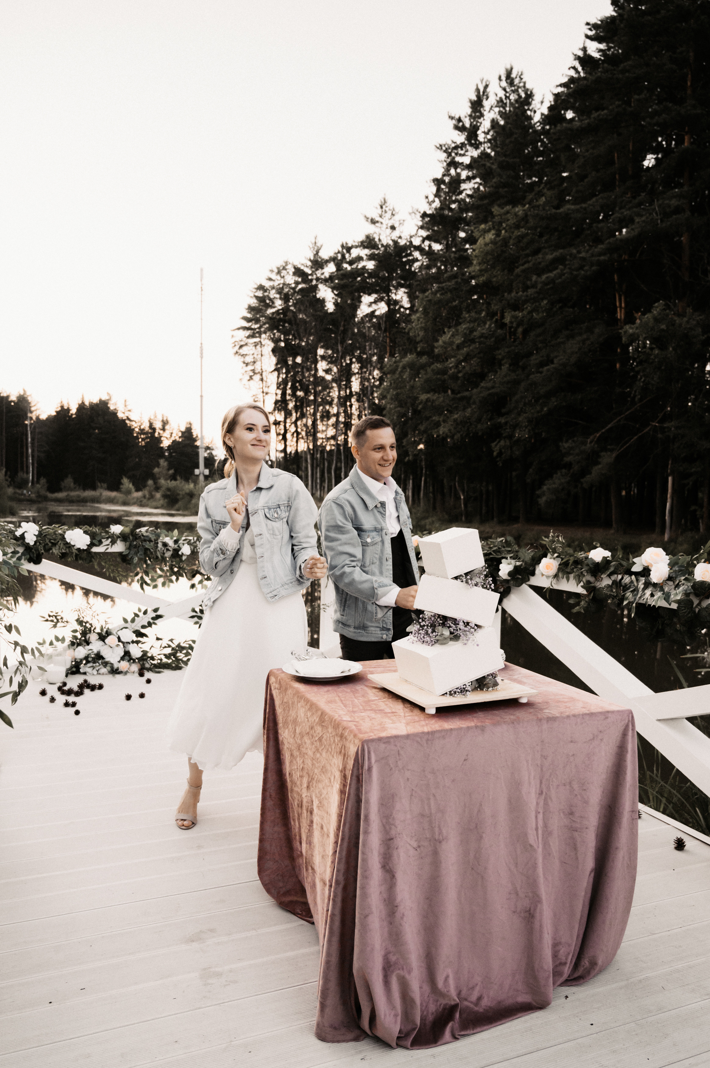 Счастье у озера. Свадебный фотограф Александр Давыдов