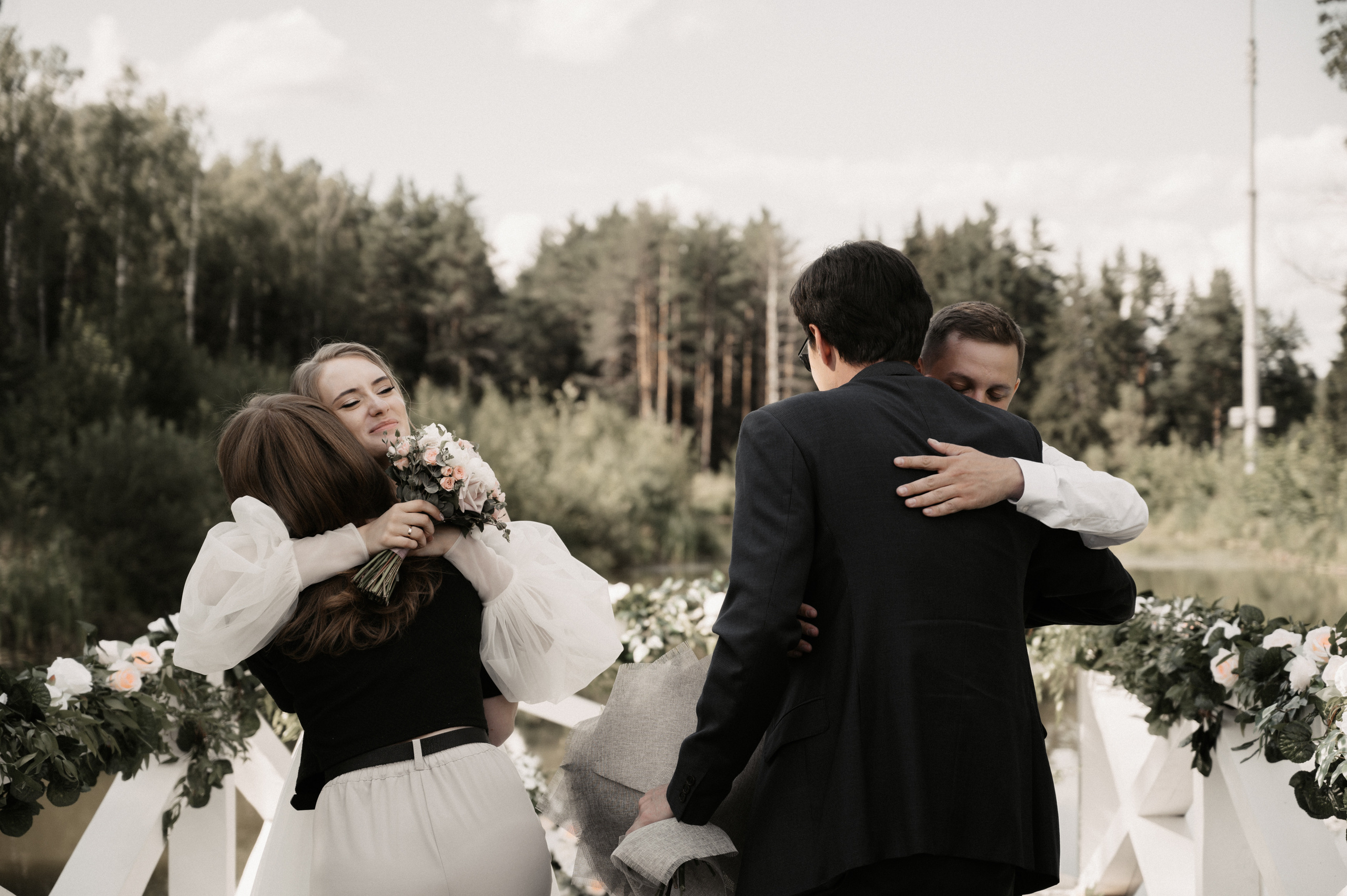 Счастье у озера. Свадебный фотограф Александр Давыдов