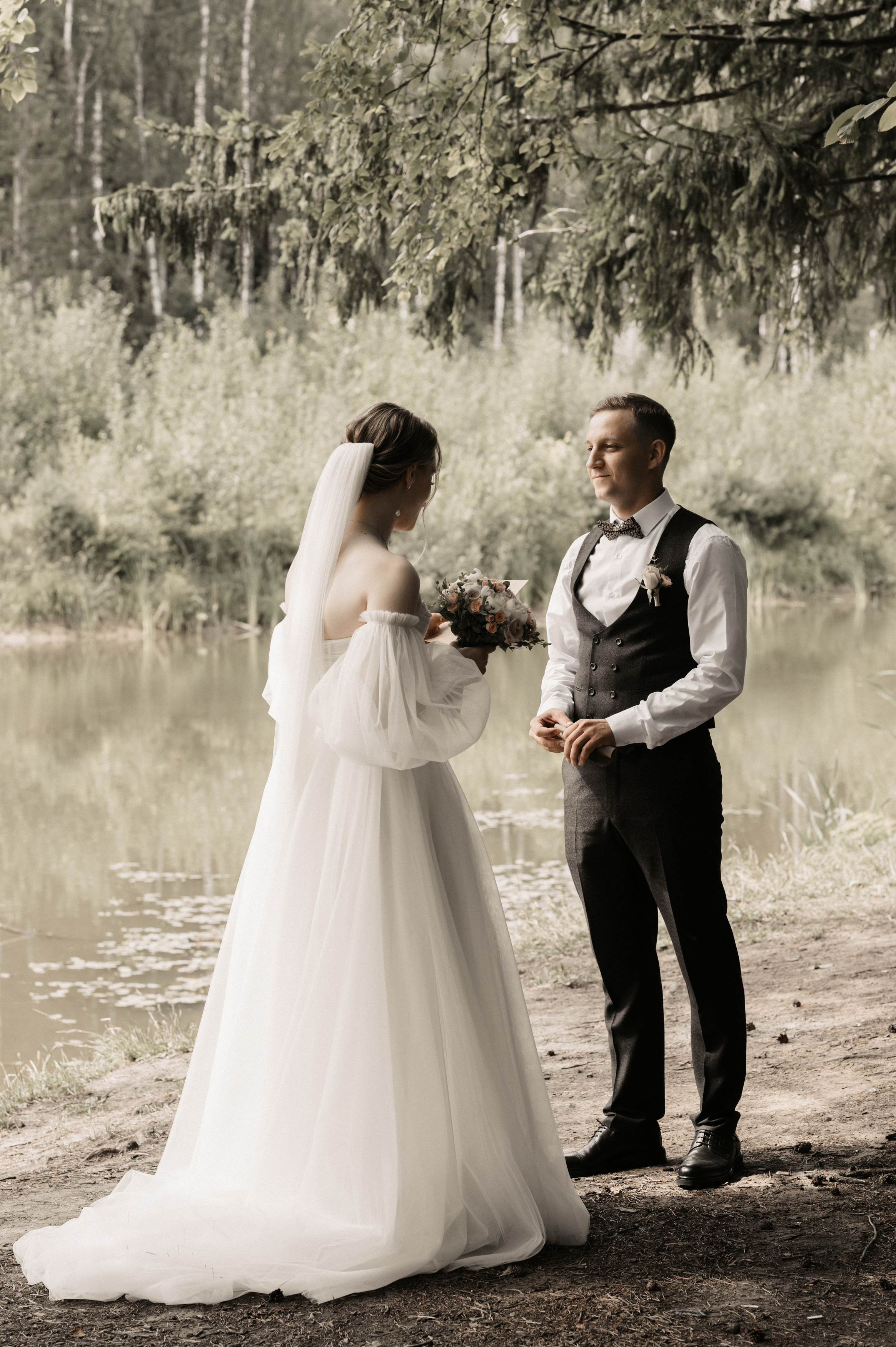 Счастье у озера. Свадебный фотограф Александр Давыдов