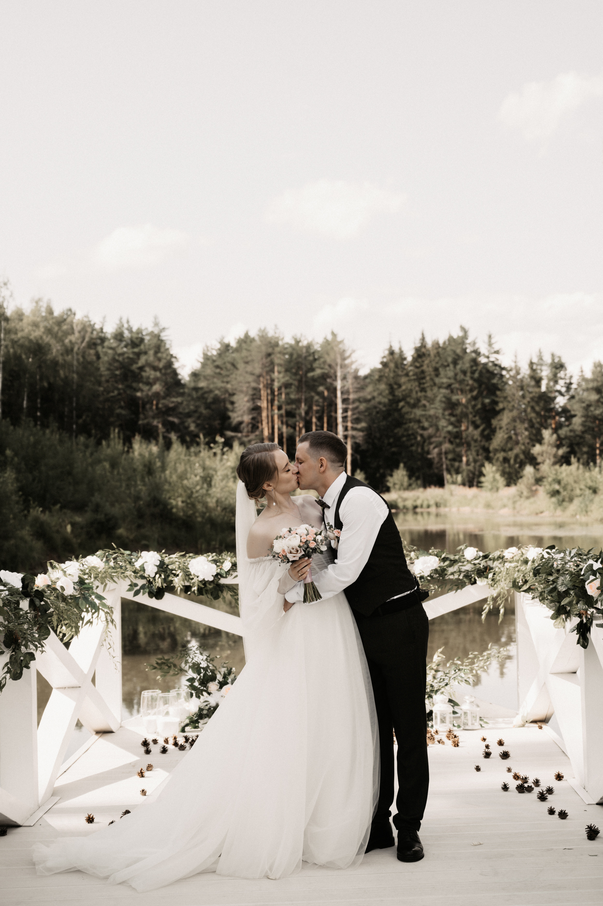 Счастье у озера. Свадебный фотограф Александр Давыдов