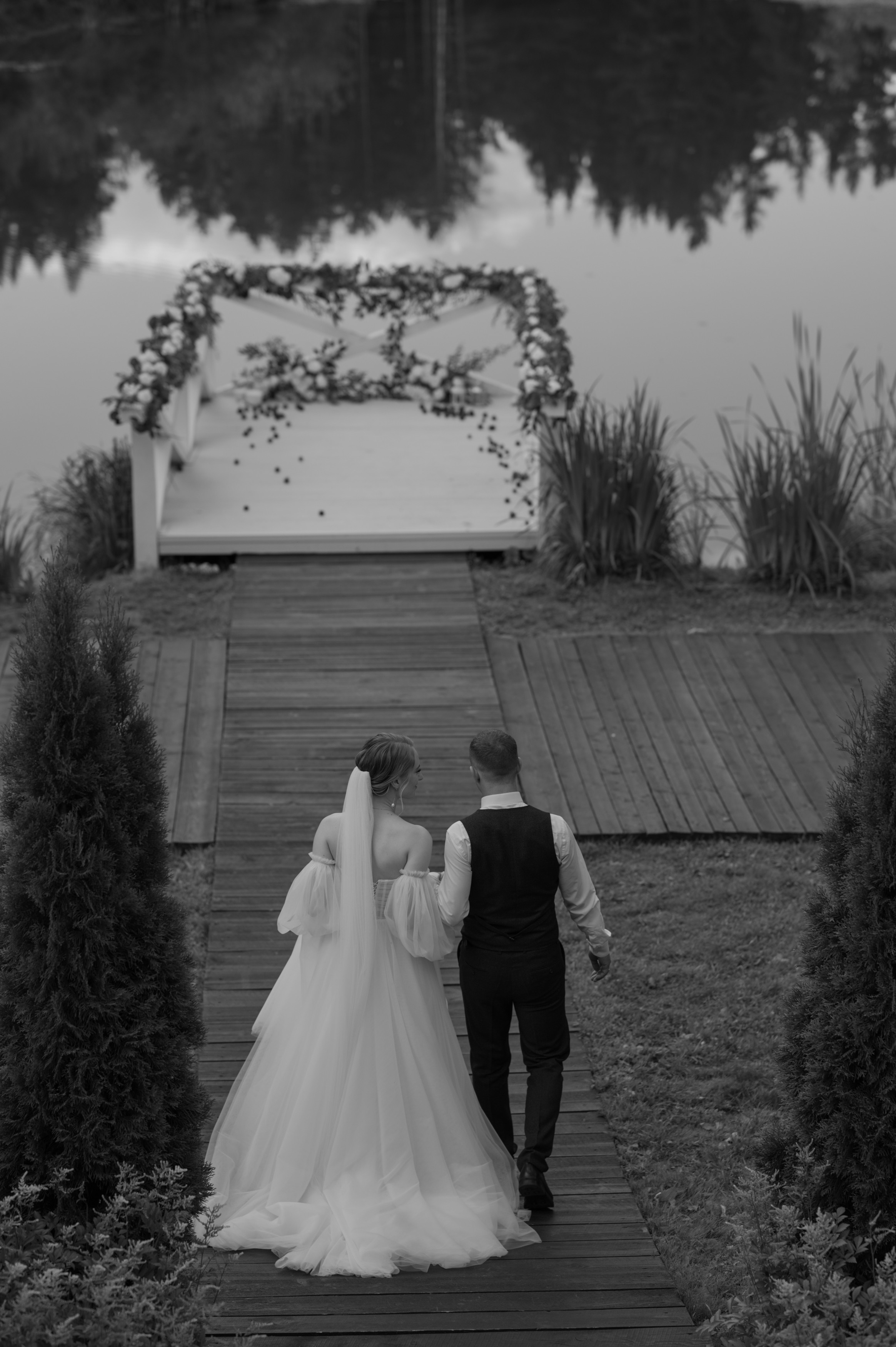 Счастье у озера. Свадебный фотограф Александр Давыдов