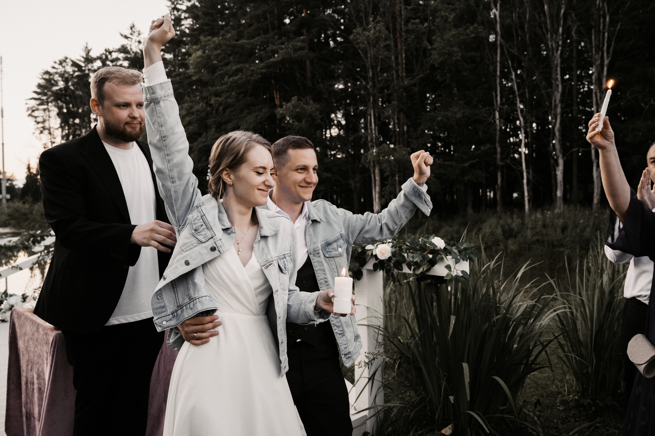 Счастье у озера. Свадебный фотограф Александр Давыдов