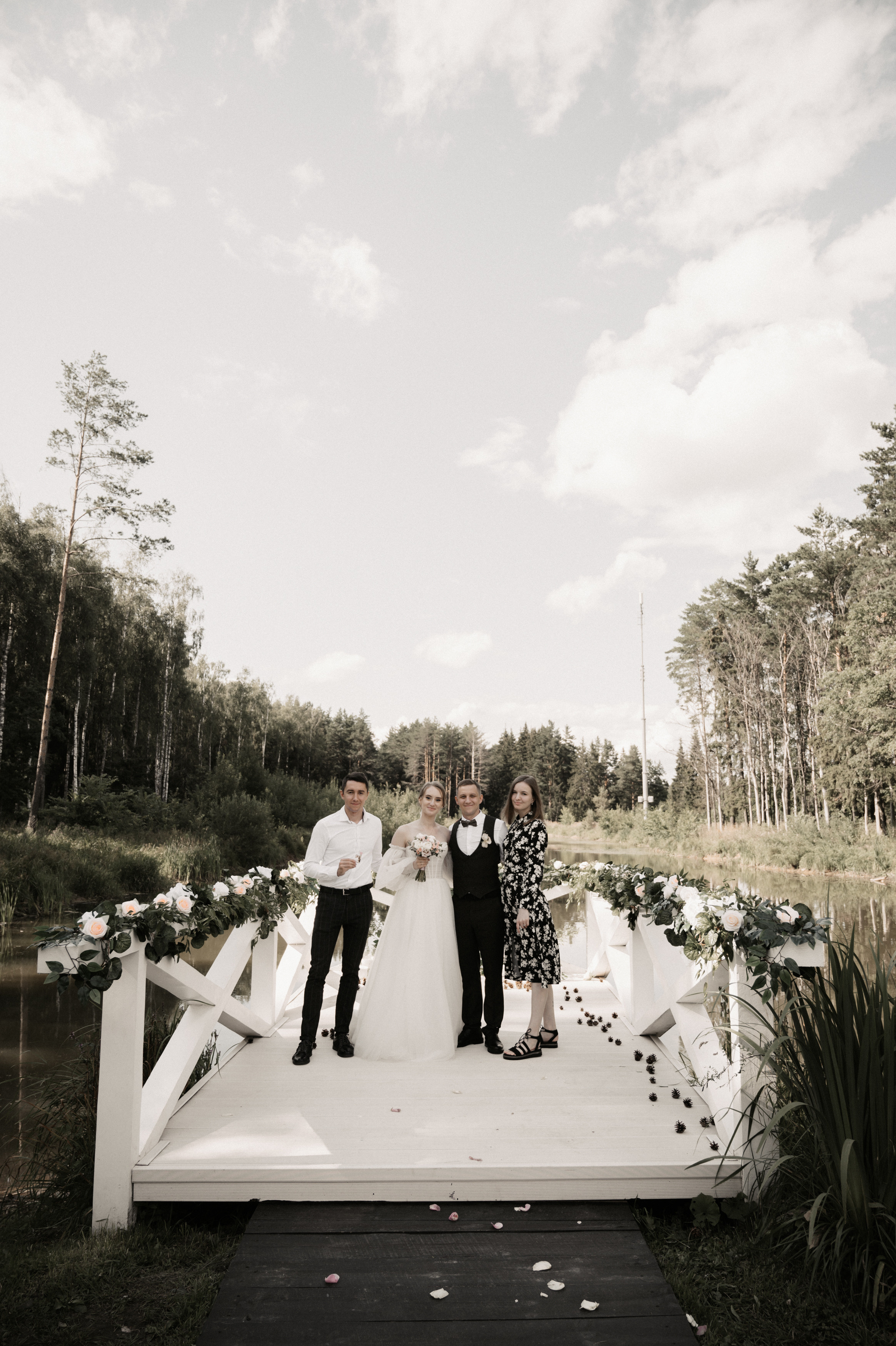 Счастье у озера. Свадебный фотограф Александр Давыдов