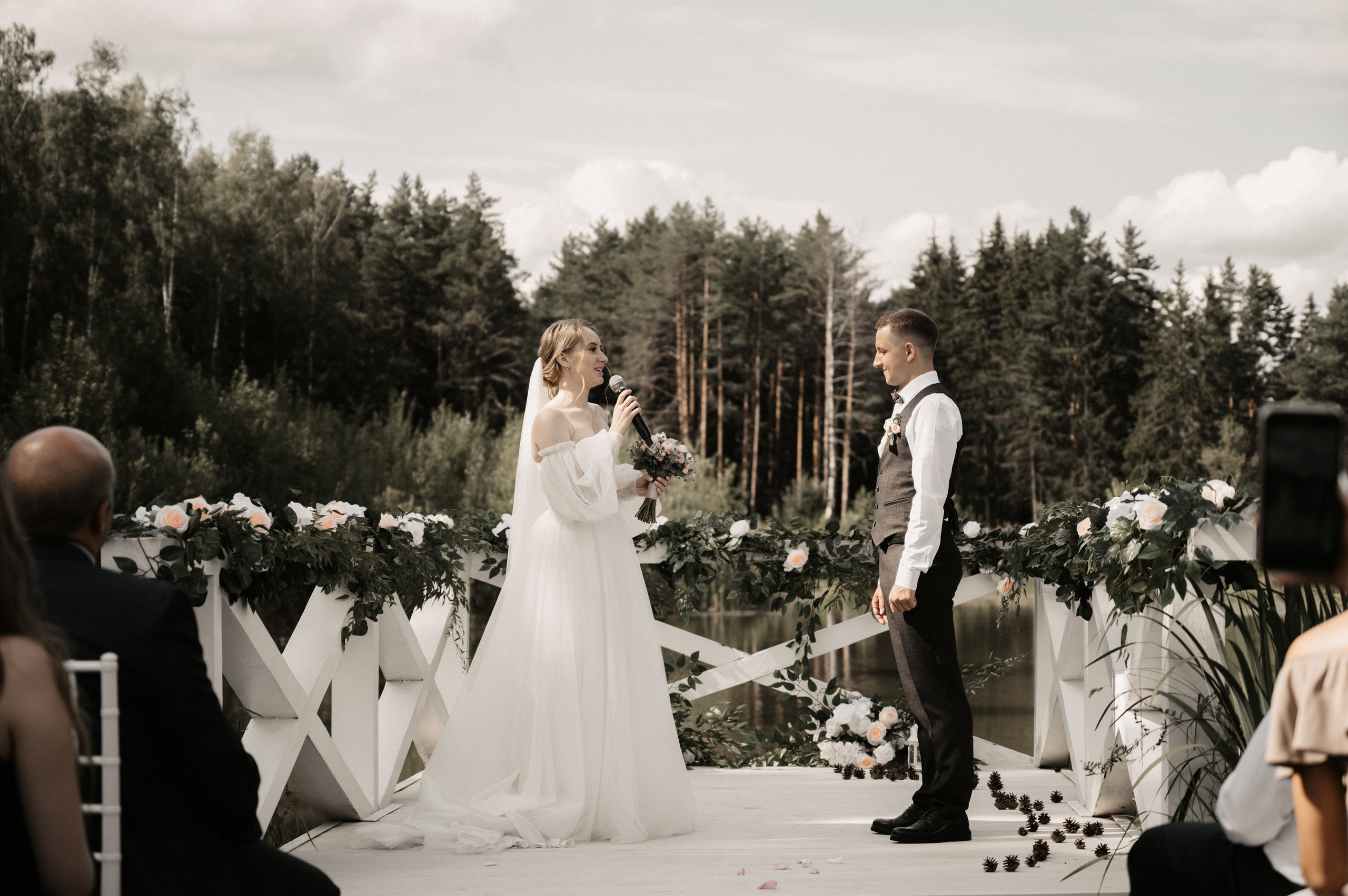 Счастье у озера. Свадебный фотограф Александр Давыдов