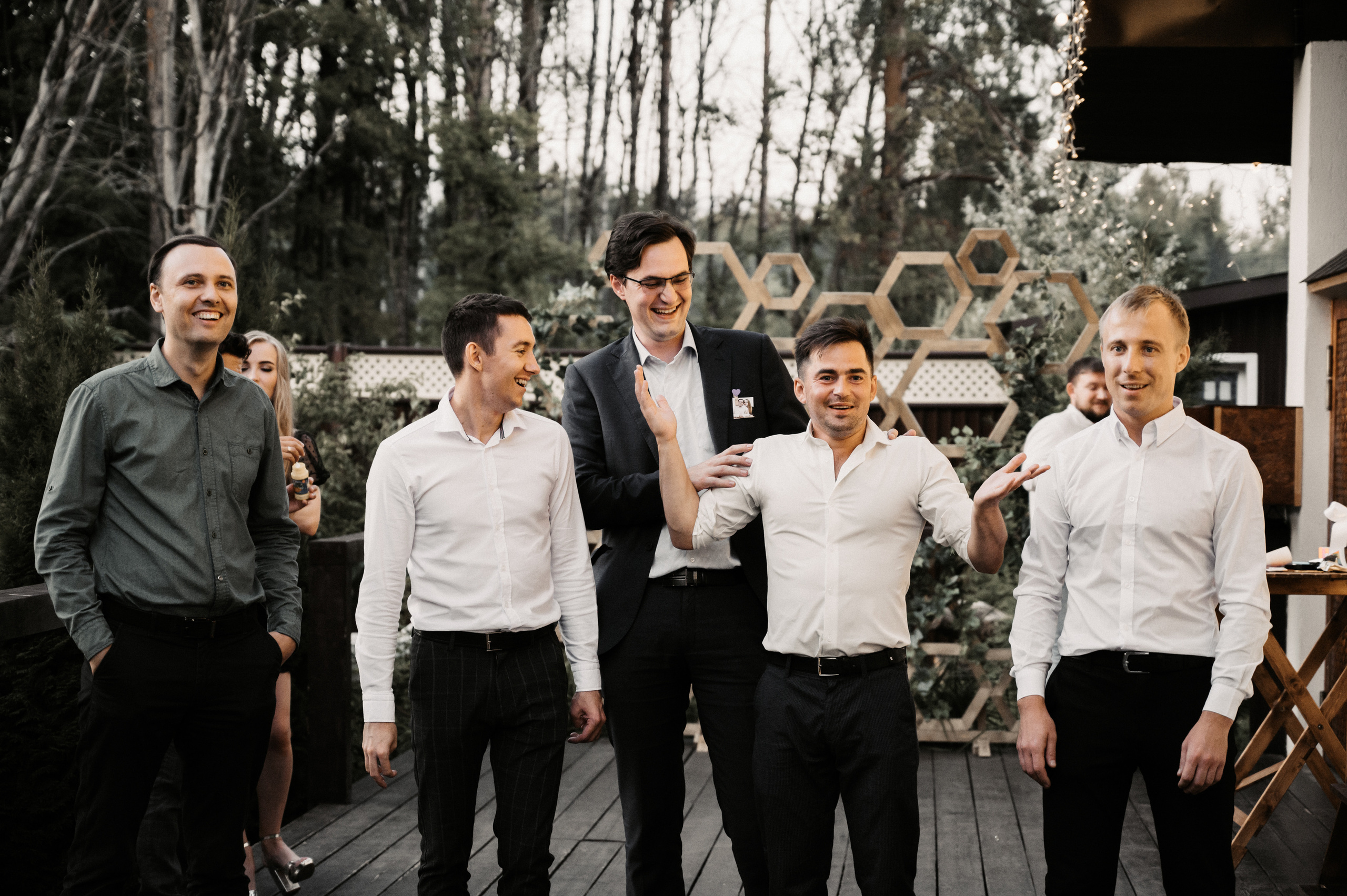 Счастье у озера. Свадебный фотограф Александр Давыдов