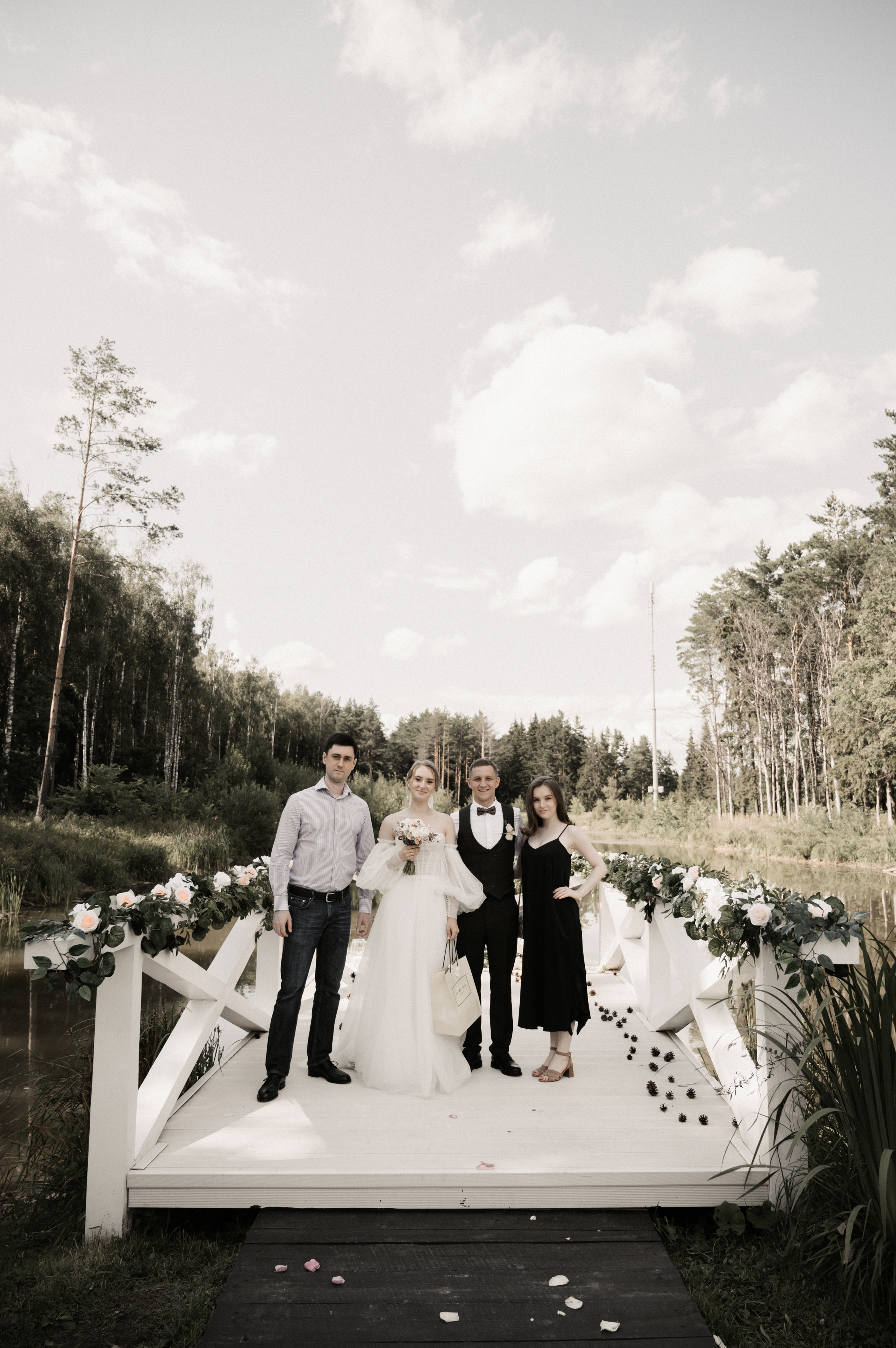 Счастье у озера. Свадебный фотограф Александр Давыдов