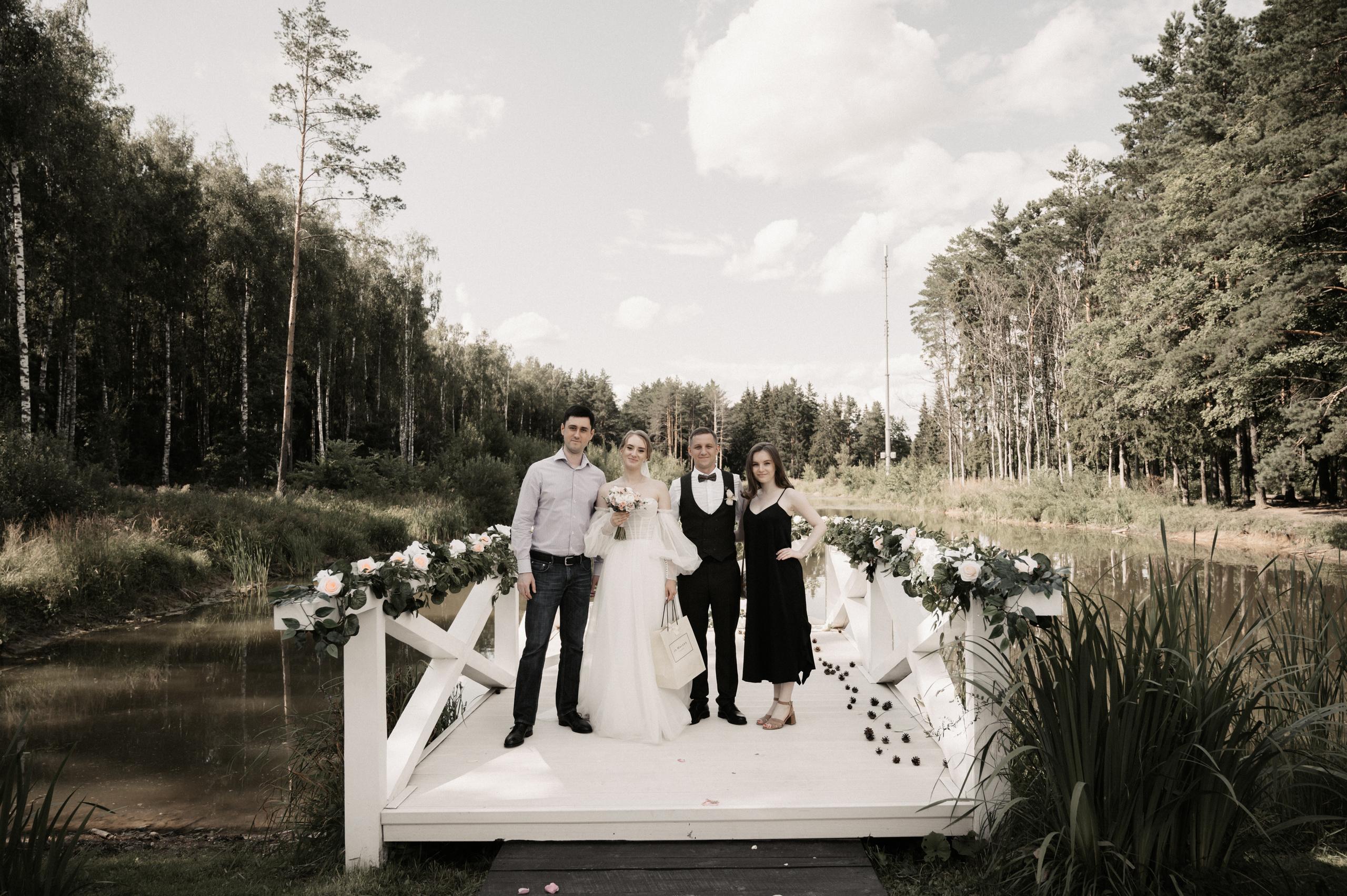 Счастье у озера. Свадебный фотограф Александр Давыдов