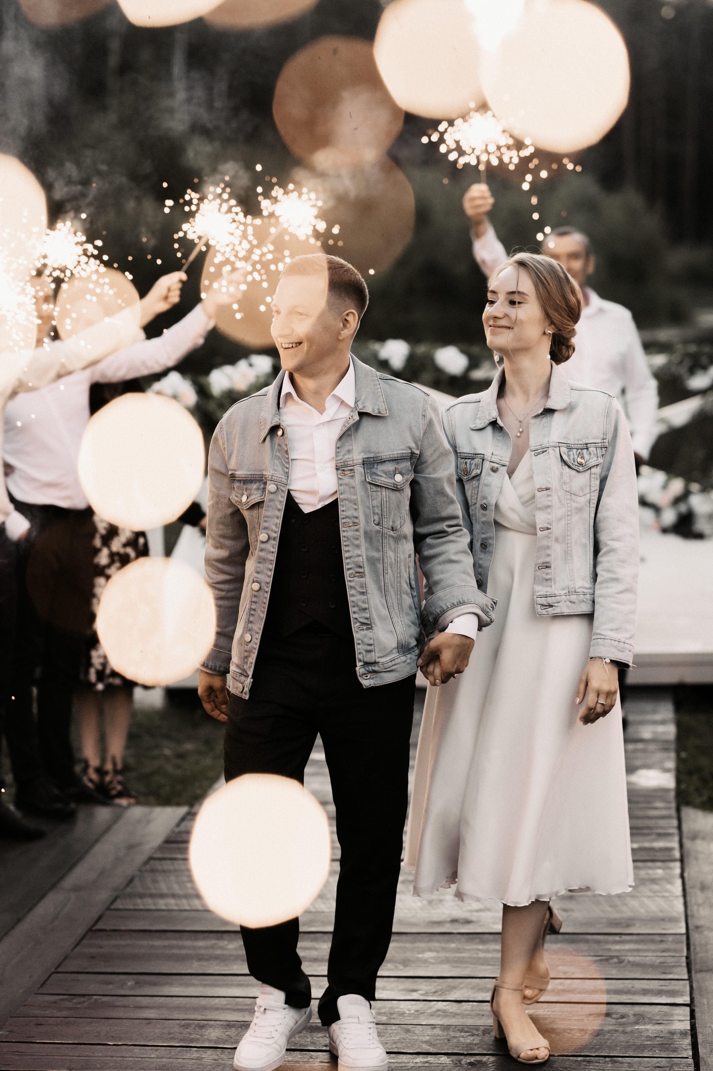 Счастье у озера. Свадебный фотограф Александр Давыдов