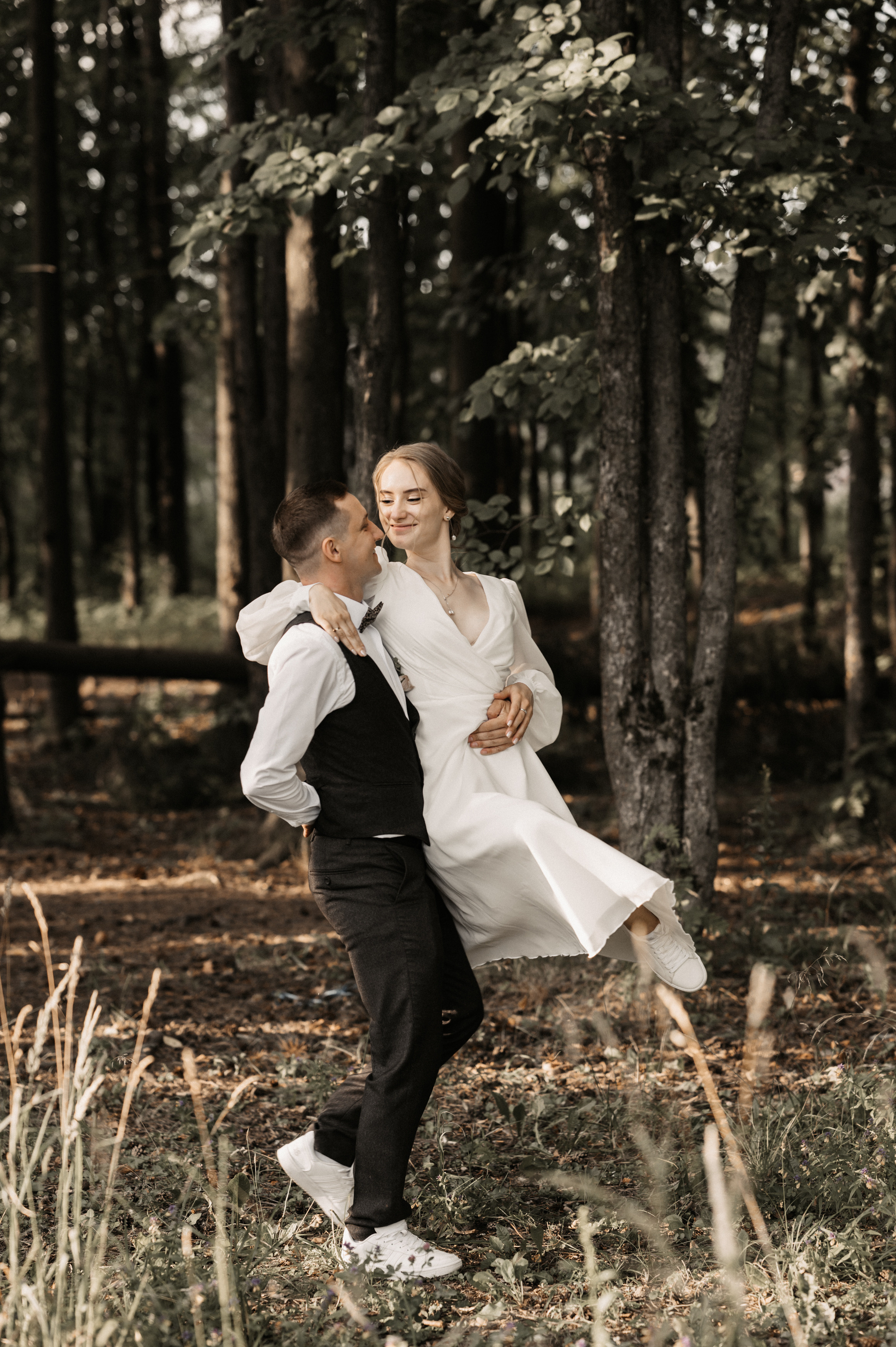 Счастье у озера. Свадебный фотограф Александр Давыдов