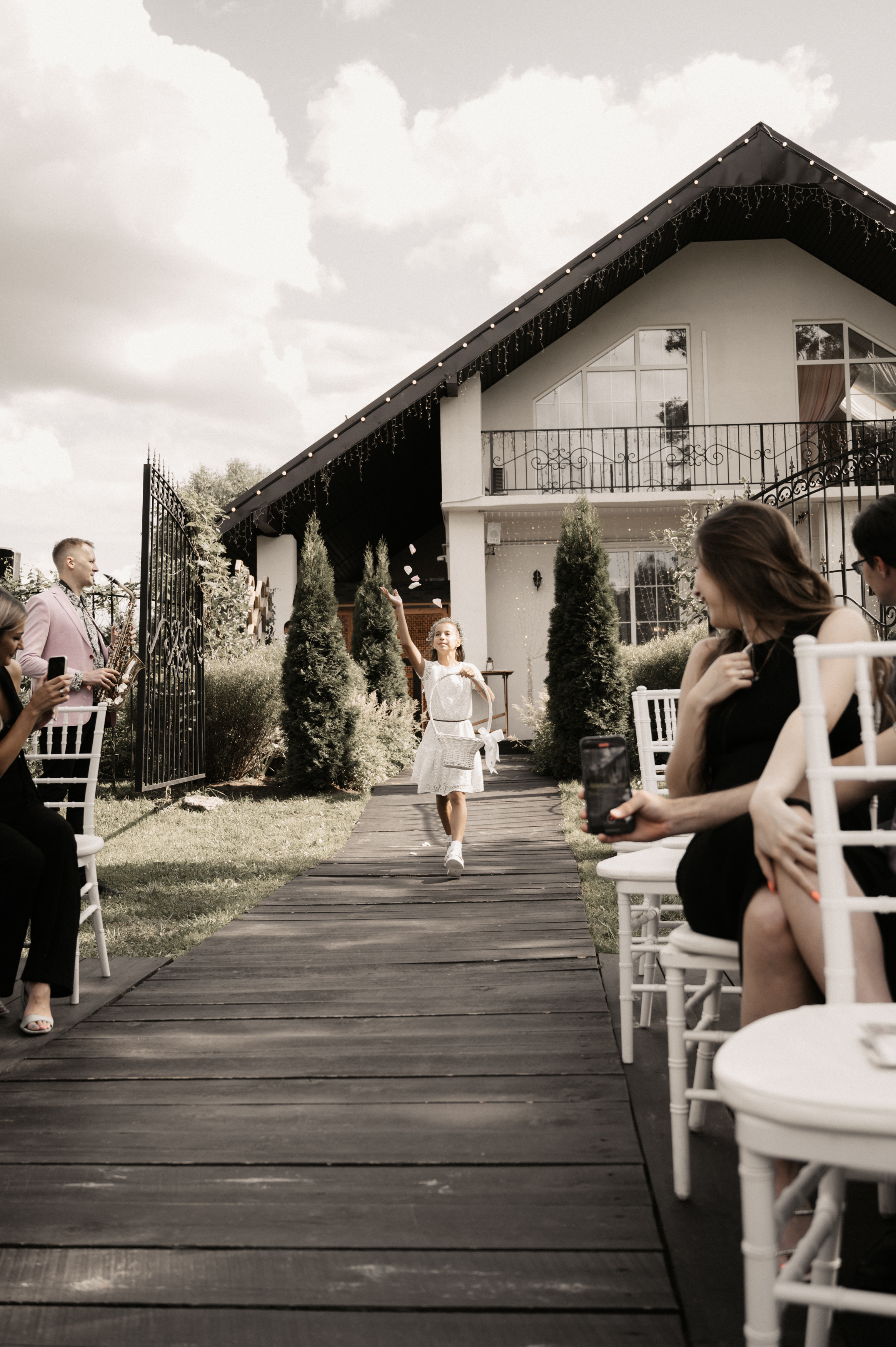 Счастье у озера. Свадебный фотограф Александр Давыдов