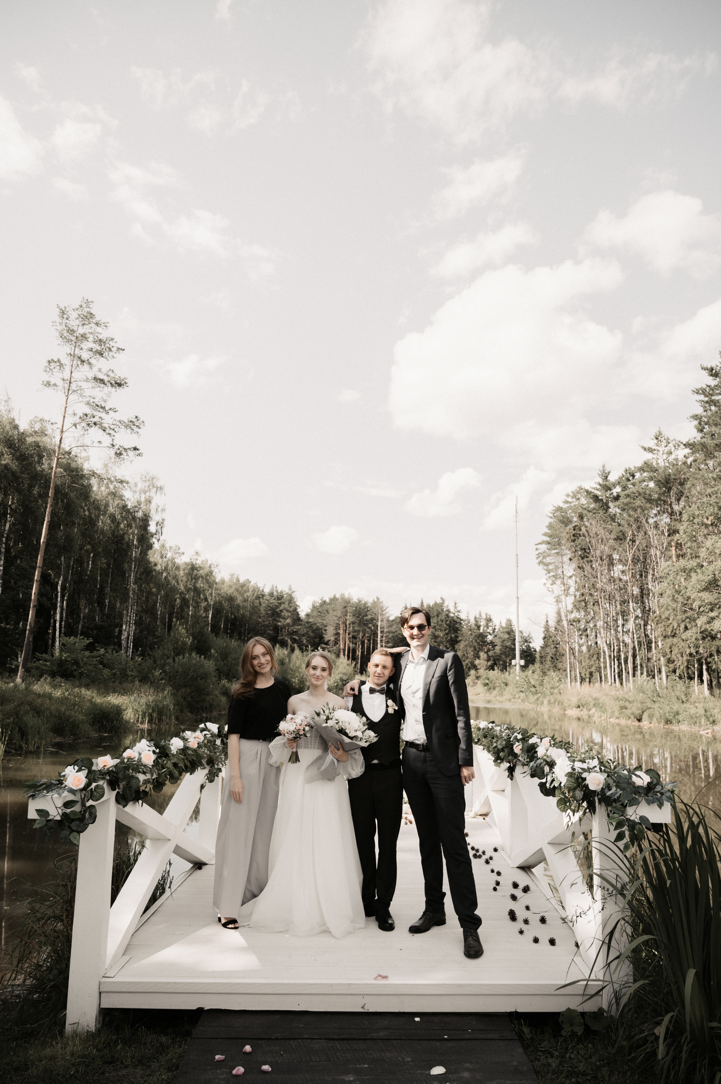 Счастье у озера. Свадебный фотограф Александр Давыдов