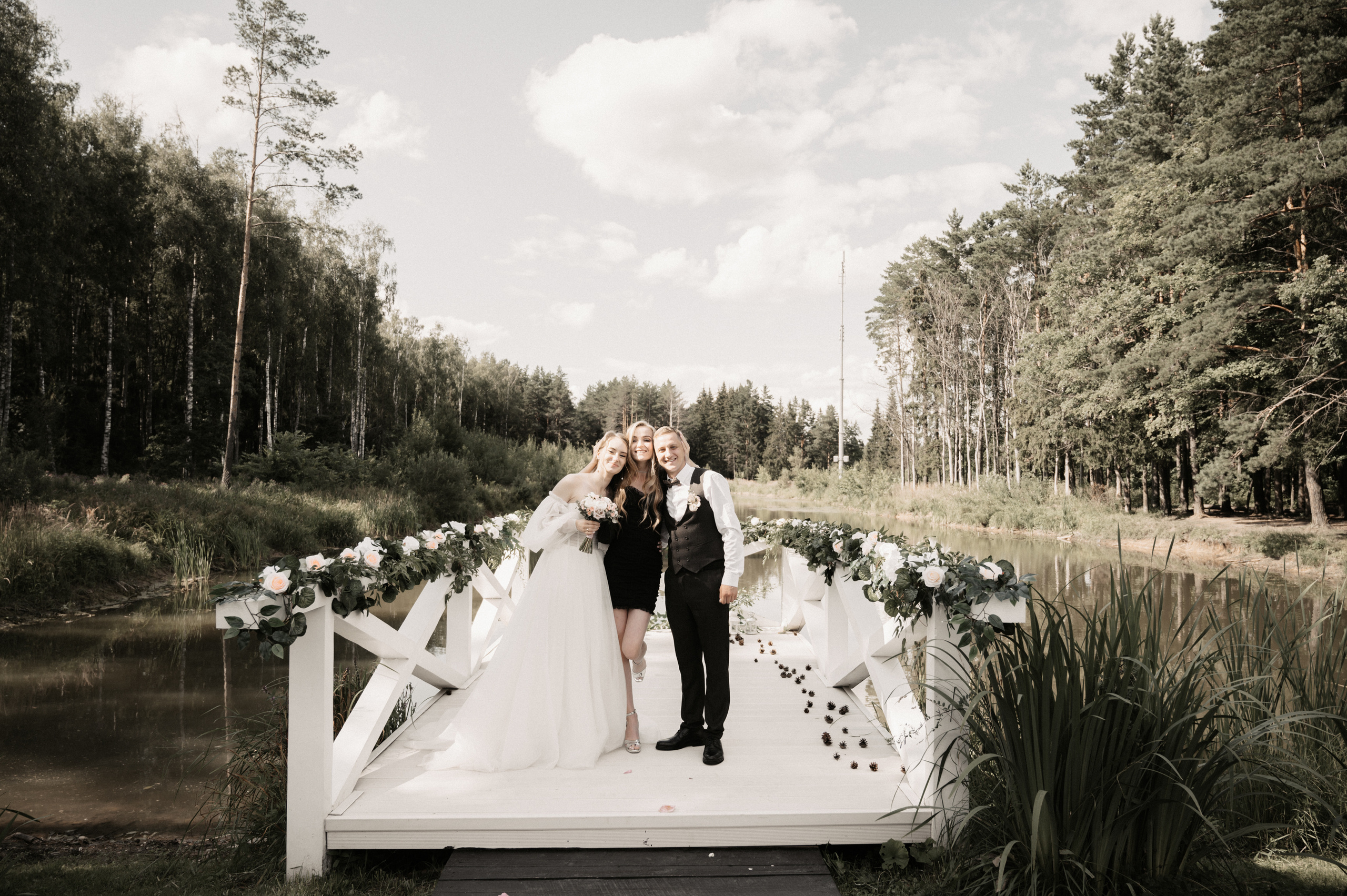 Счастье у озера. Свадебный фотограф Александр Давыдов