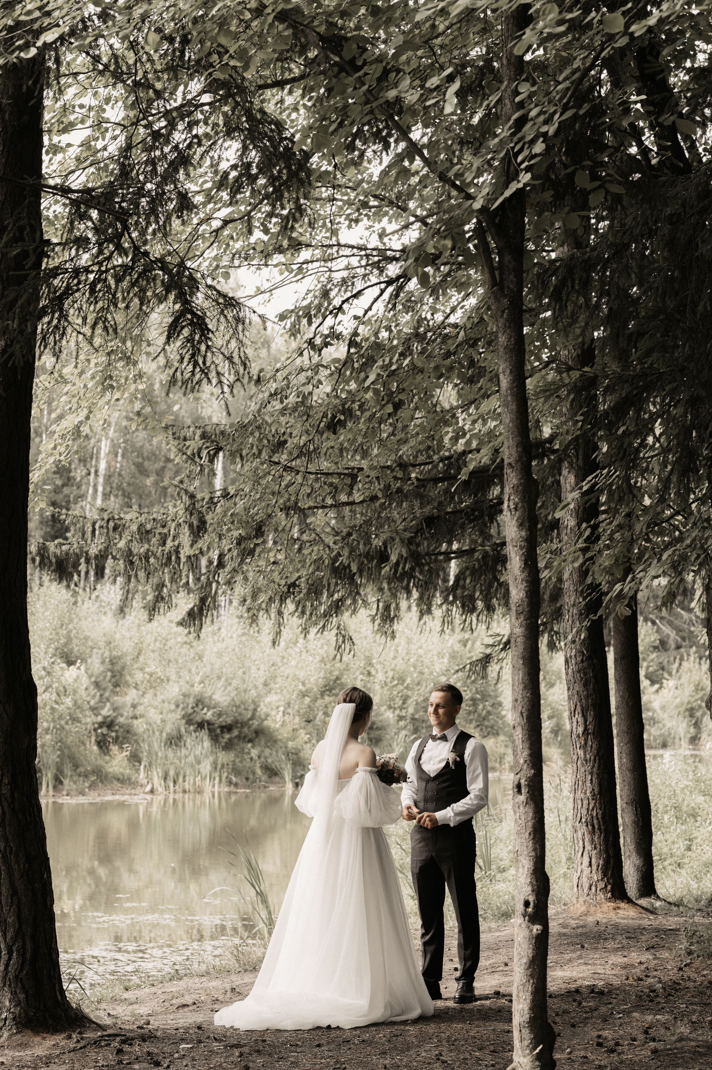 Счастье у озера. Свадебный фотограф Александр Давыдов