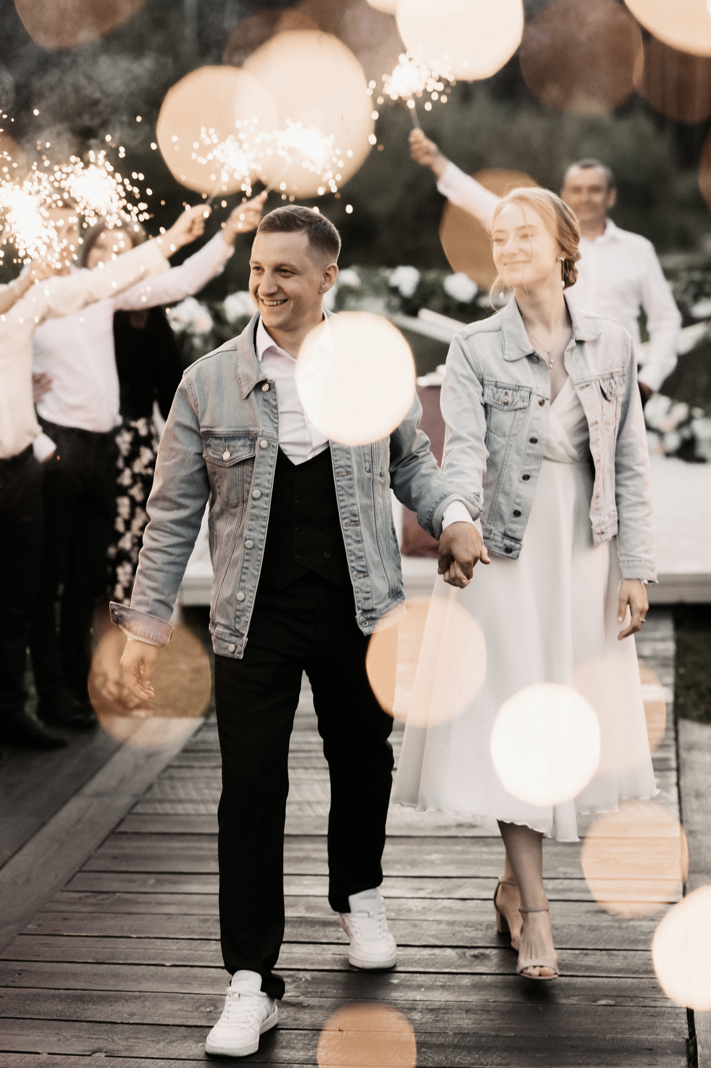 Счастье у озера. Свадебный фотограф Александр Давыдов