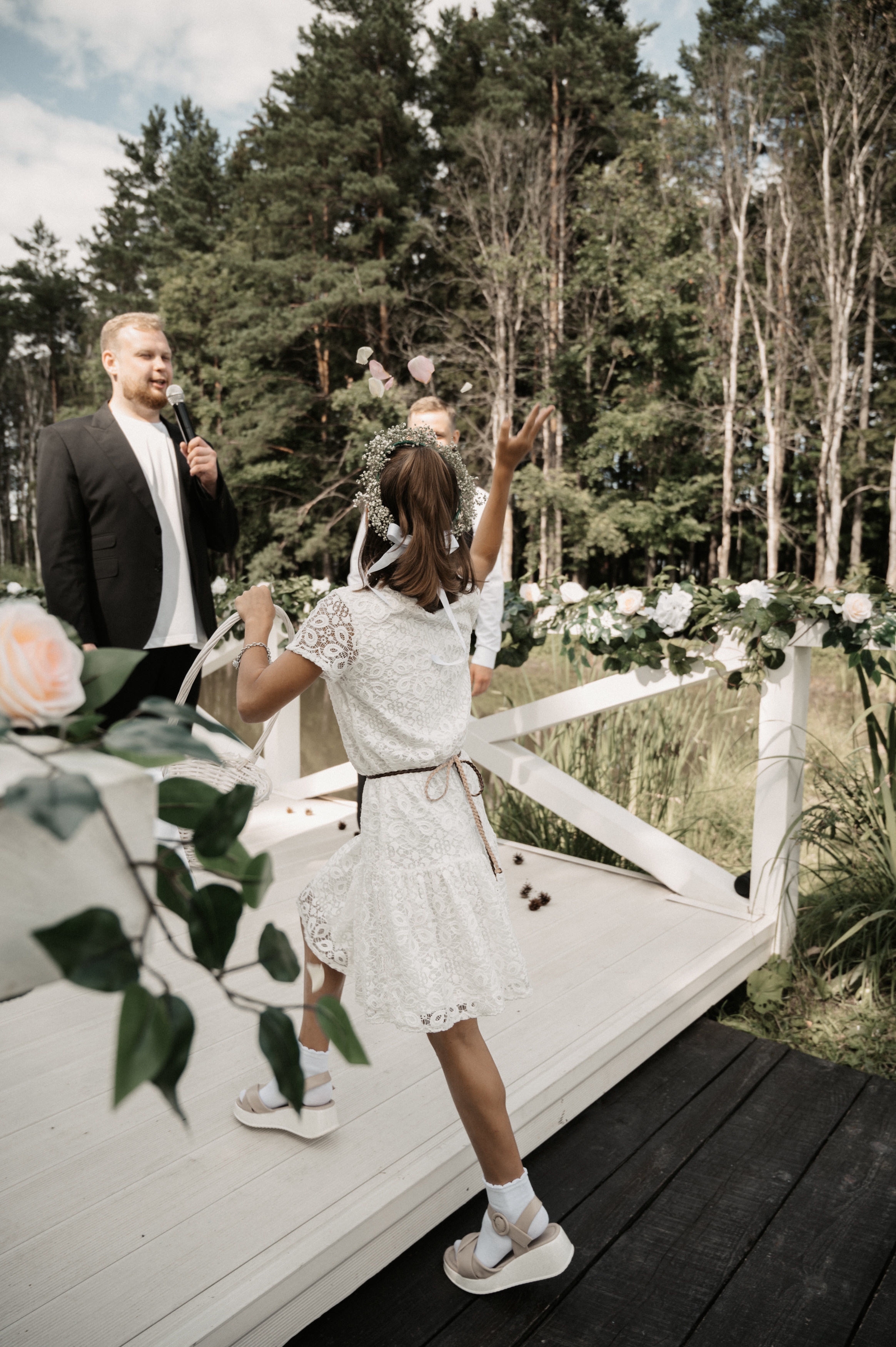 Счастье у озера. Свадебный фотограф Александр Давыдов