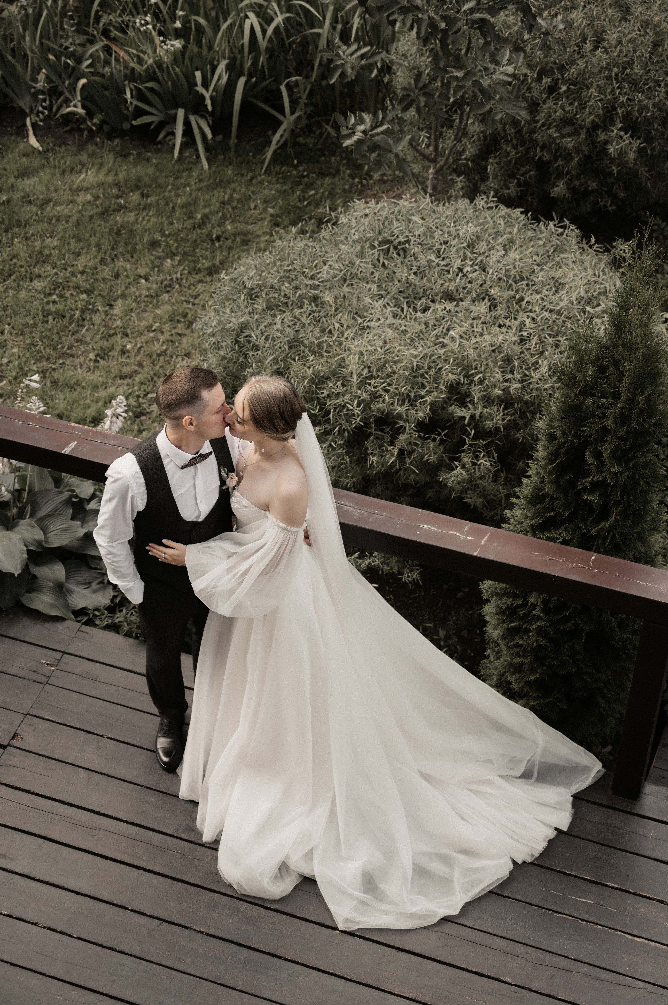 Счастье у озера. Свадебный фотограф Александр Давыдов