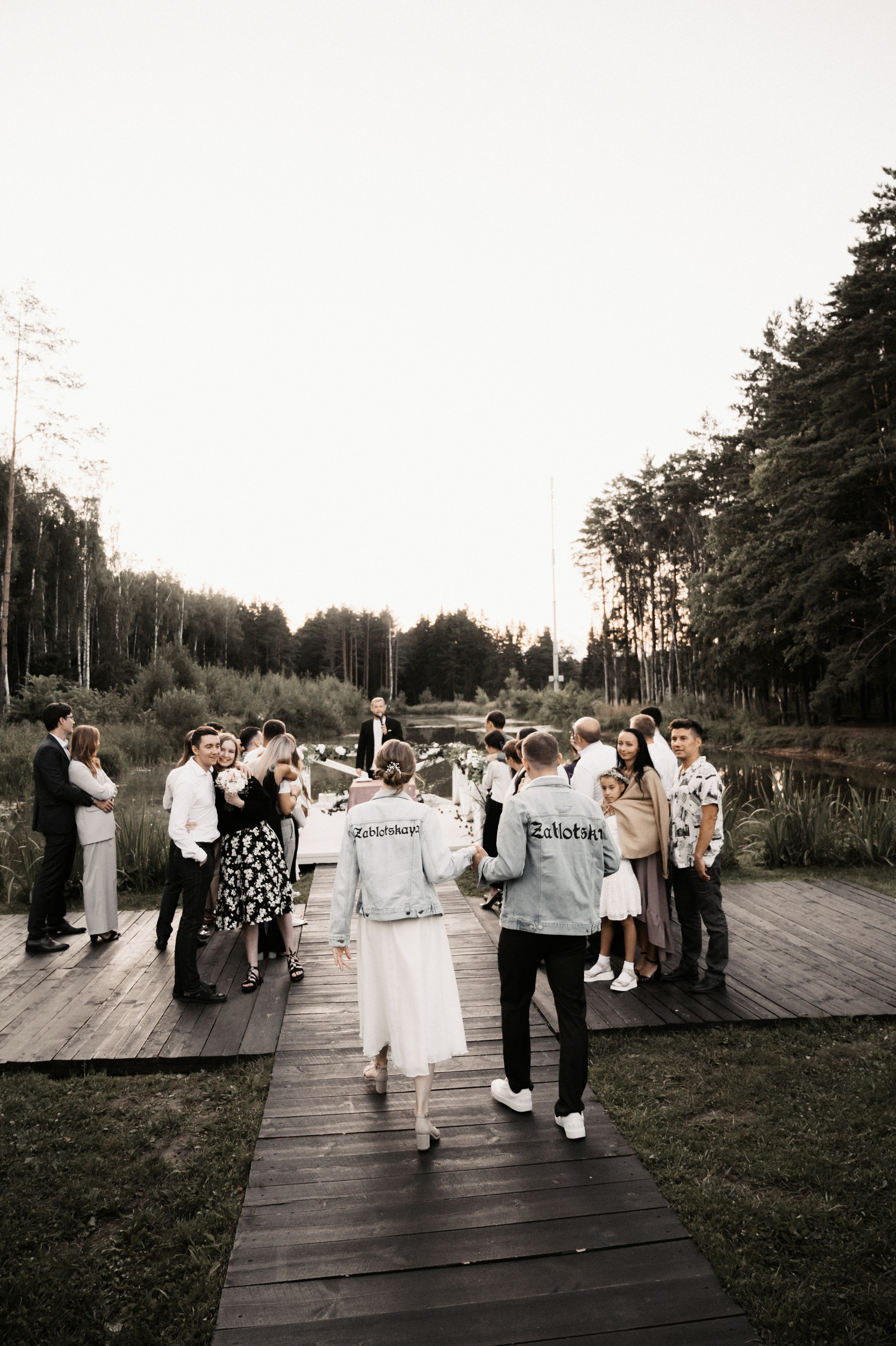 Счастье у озера. Свадебный фотограф Александр Давыдов