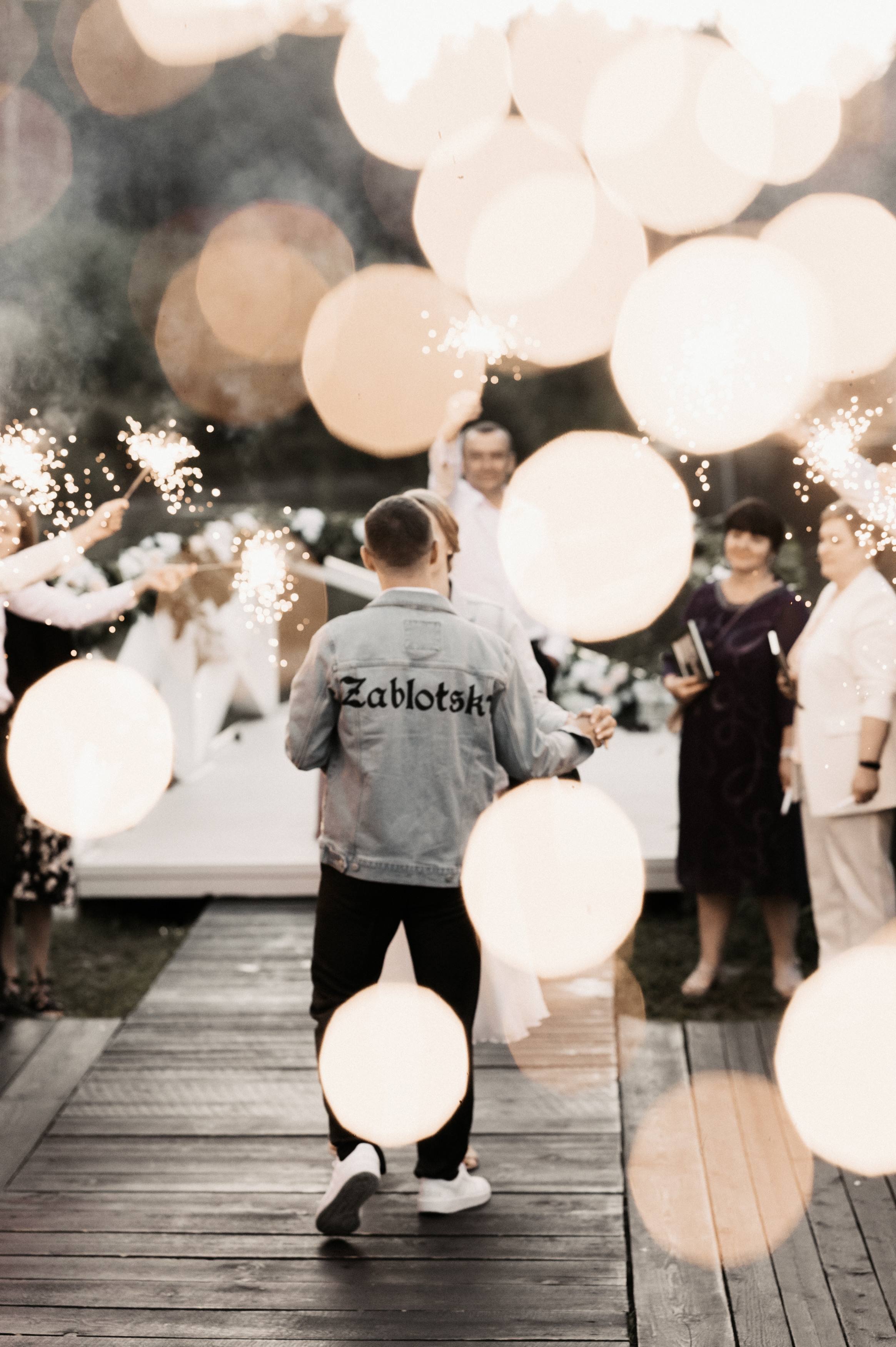 Счастье у озера. Свадебный фотограф Александр Давыдов