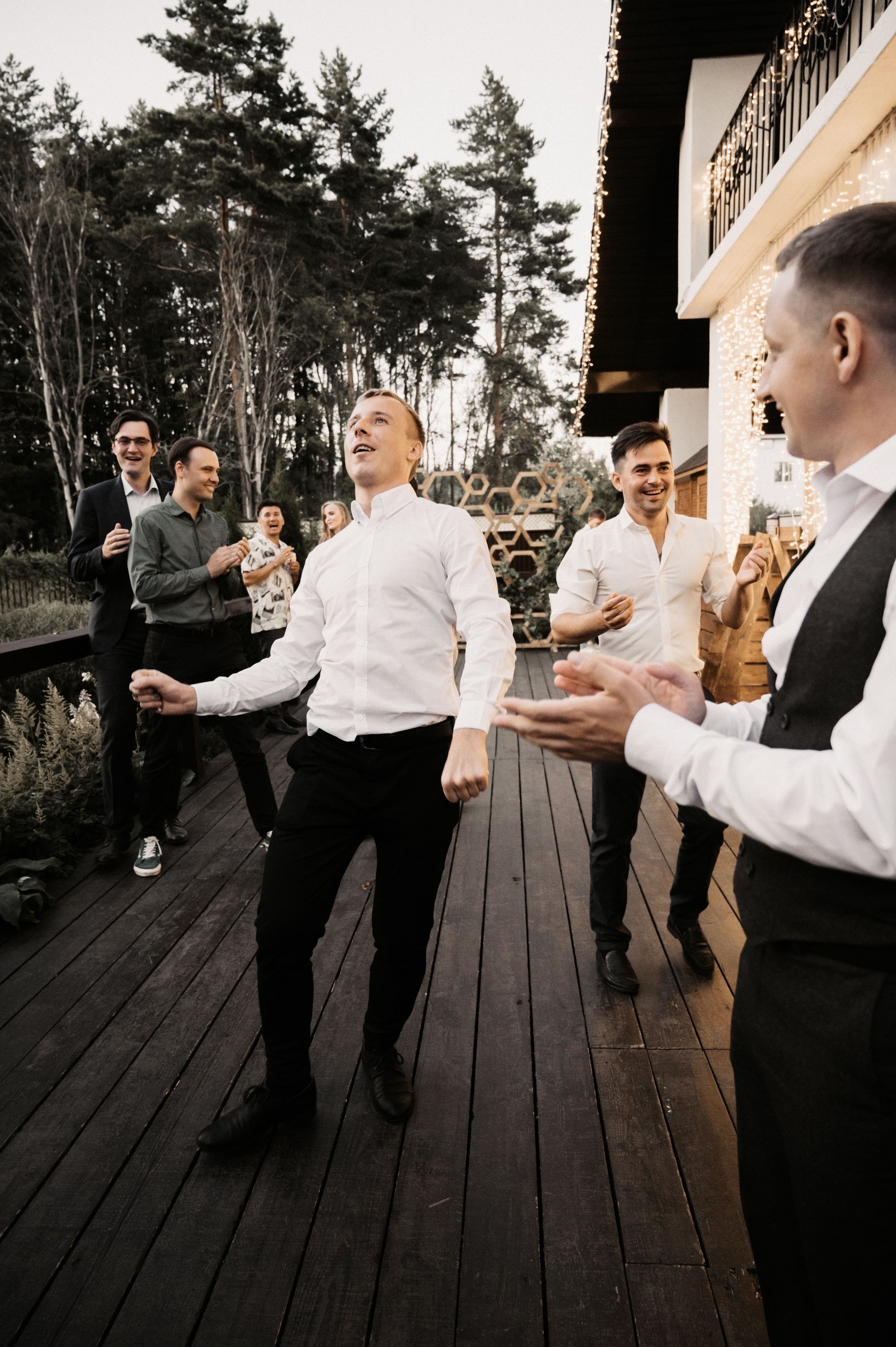 Счастье у озера. Свадебный фотограф Александр Давыдов