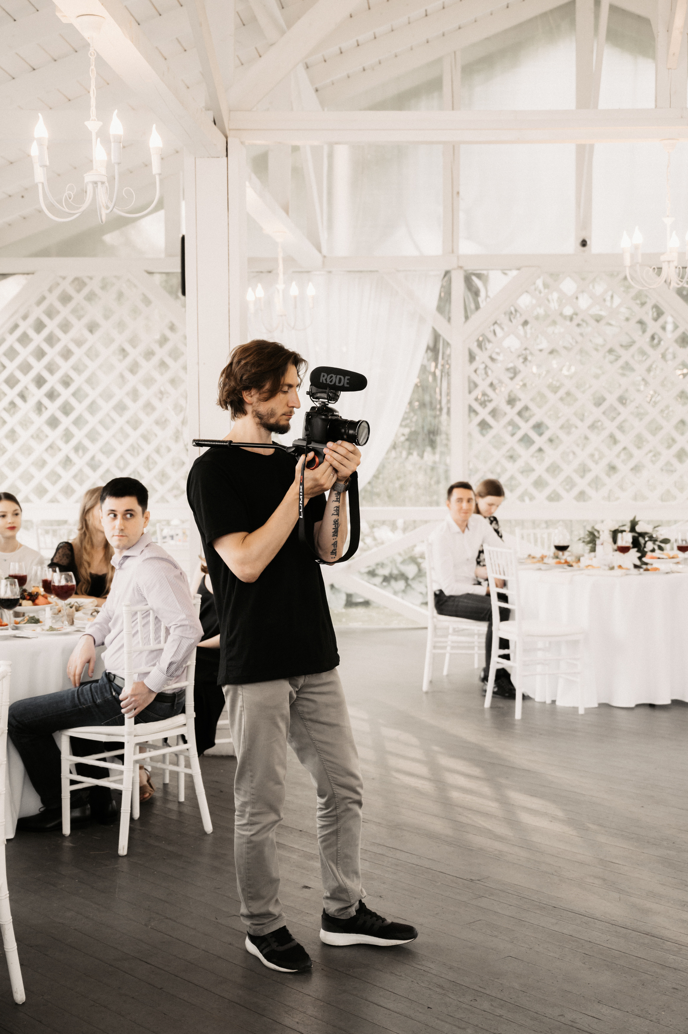 Счастье у озера. Свадебный фотограф Александр Давыдов