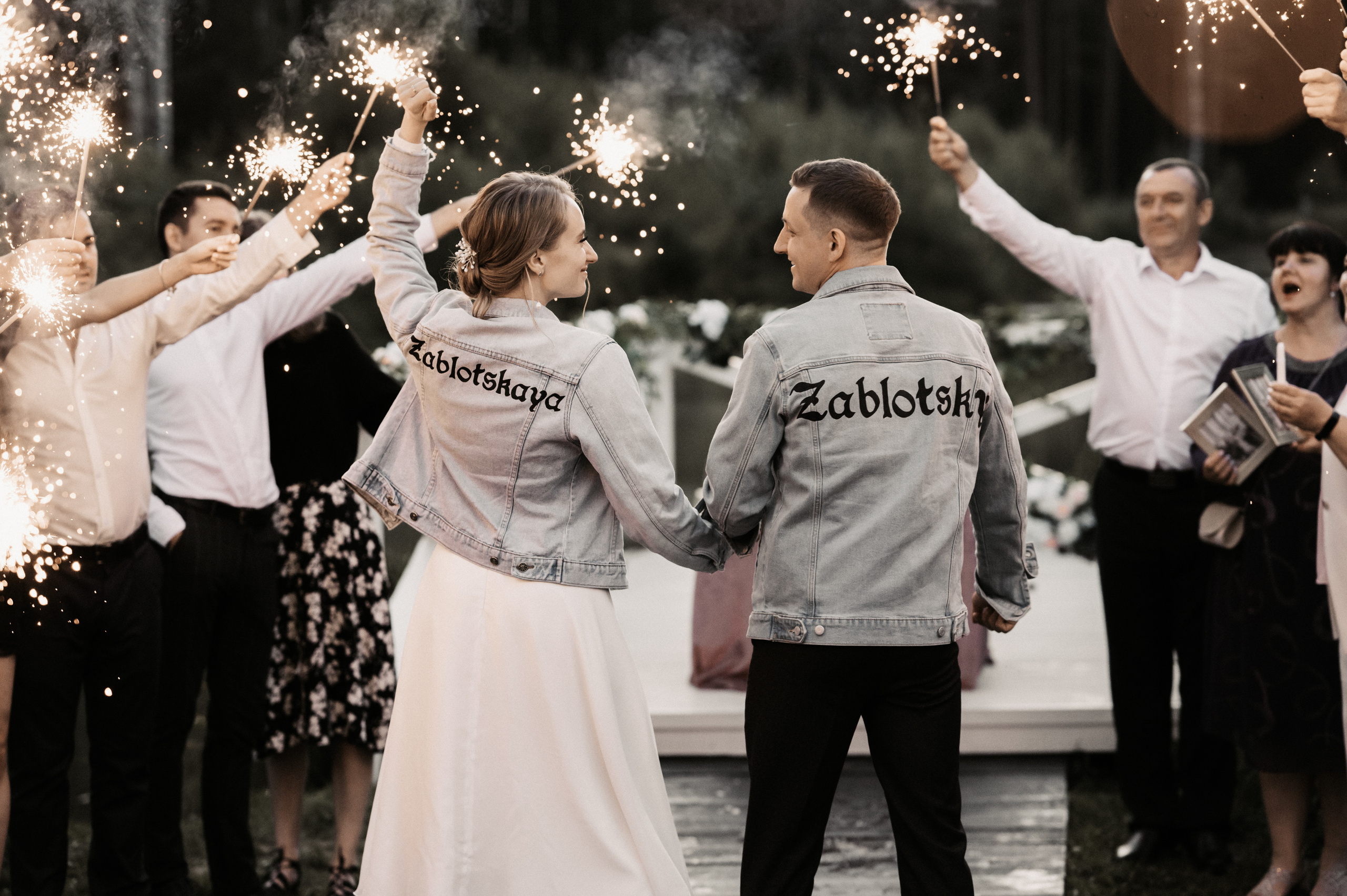 Счастье у озера. Свадебный фотограф Александр Давыдов