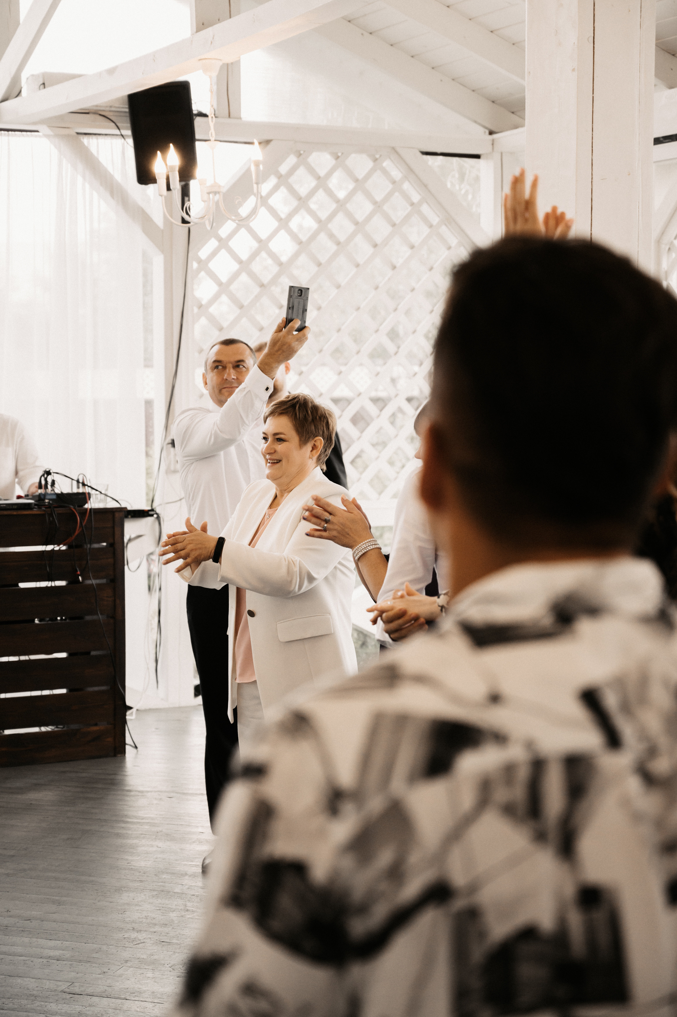 Счастье у озера. Свадебный фотограф Александр Давыдов