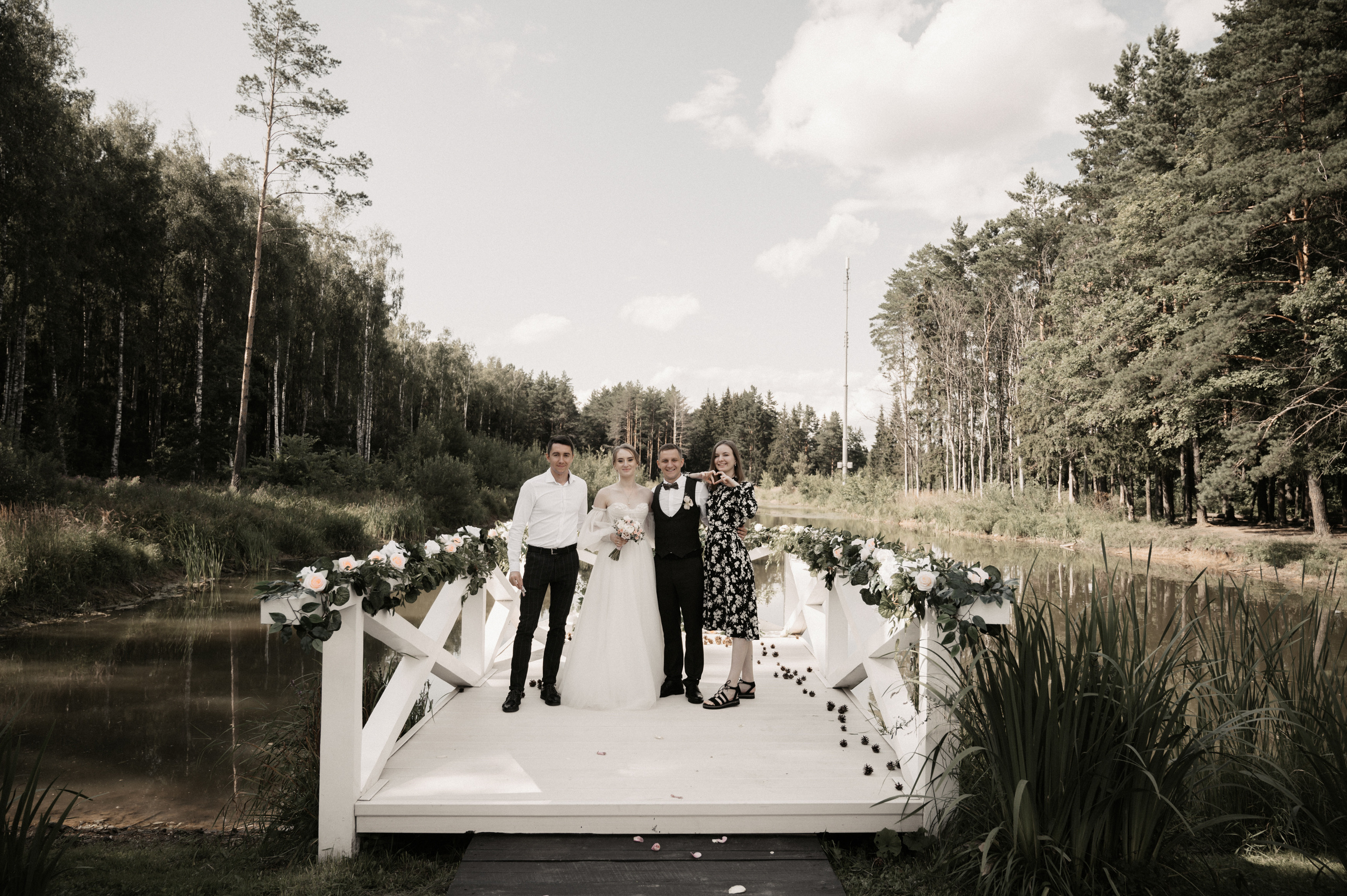 Счастье у озера. Свадебный фотограф Александр Давыдов