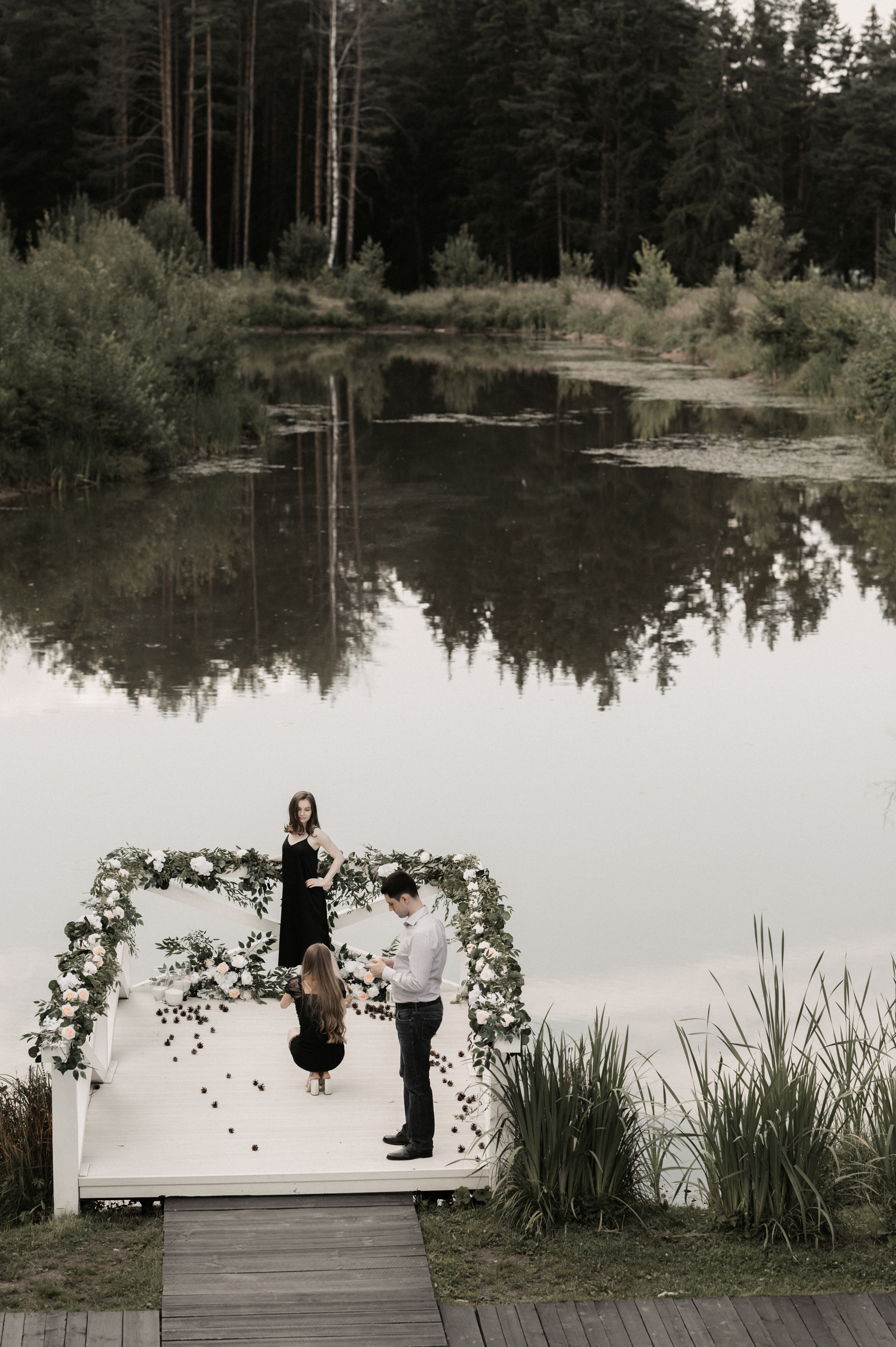 Счастье у озера. Свадебный фотограф Александр Давыдов