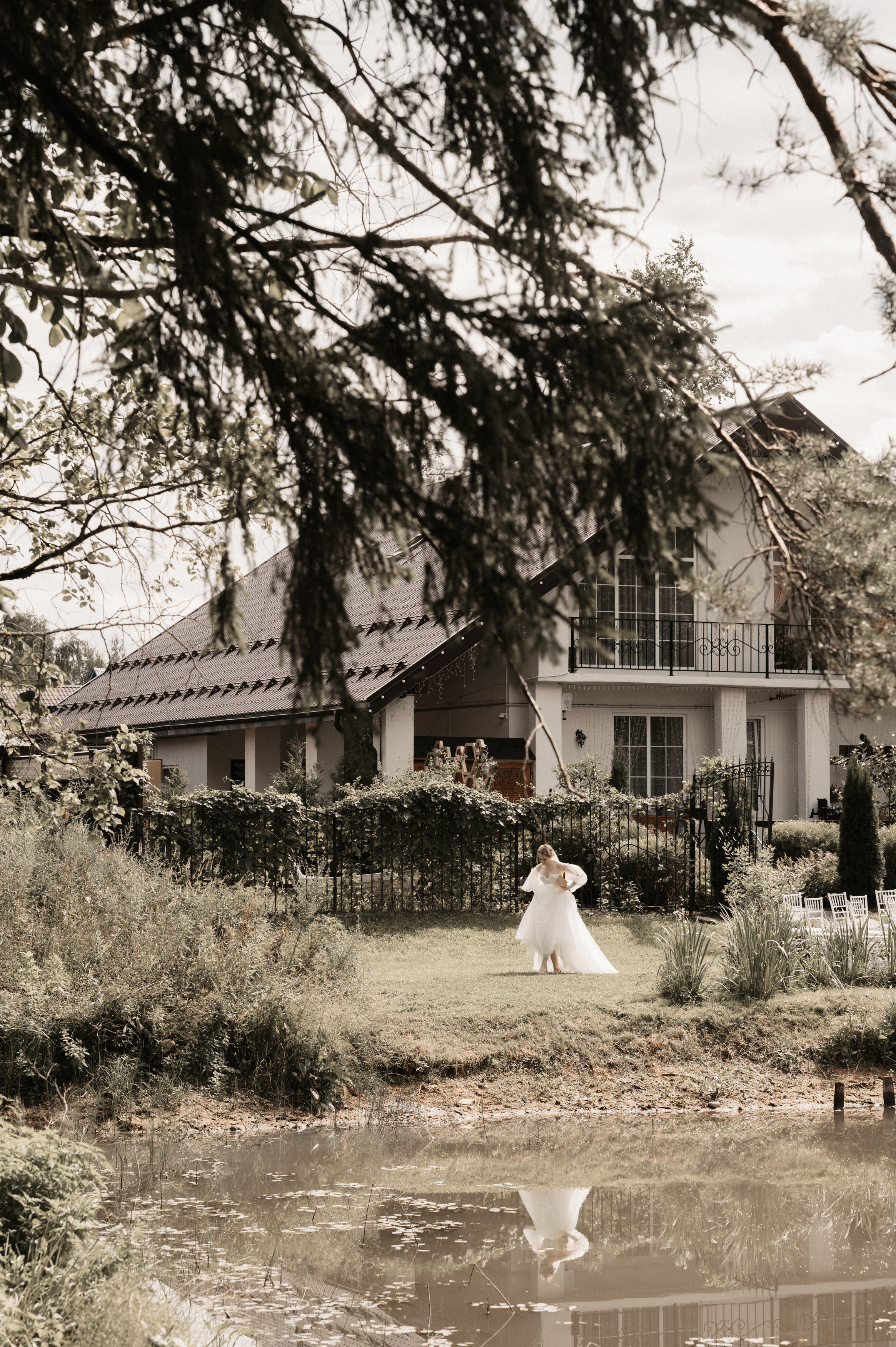 Счастье у озера. Свадебный фотограф Александр Давыдов