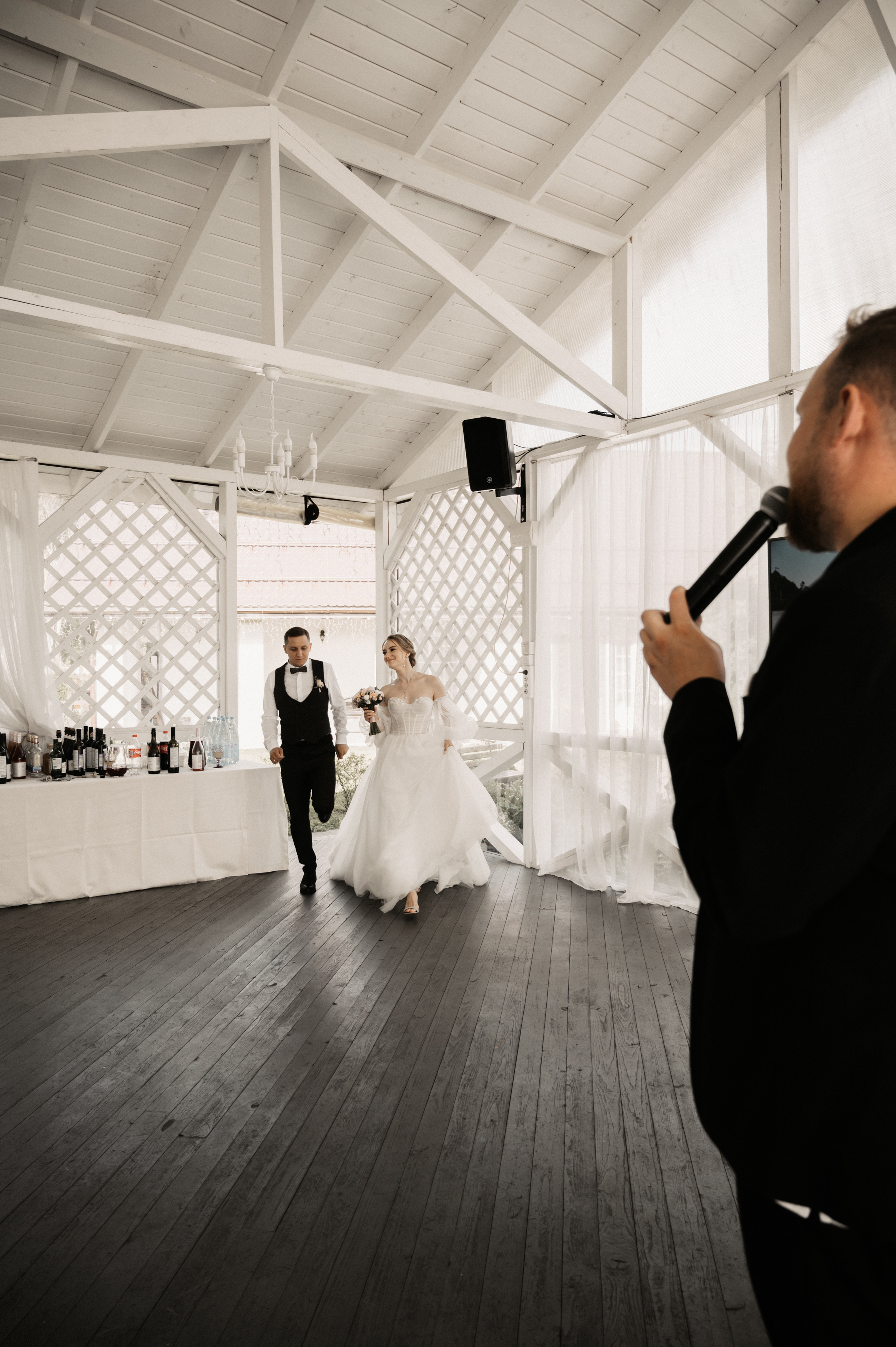 Счастье у озера. Свадебный фотограф Александр Давыдов