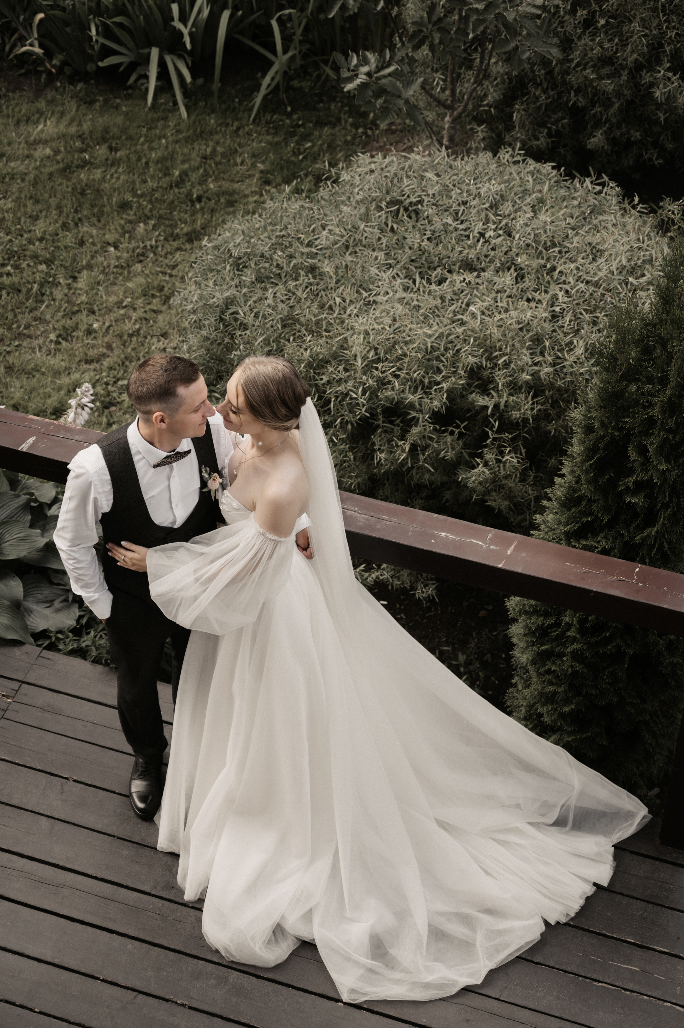 Счастье у озера. Свадебный фотограф Александр Давыдов