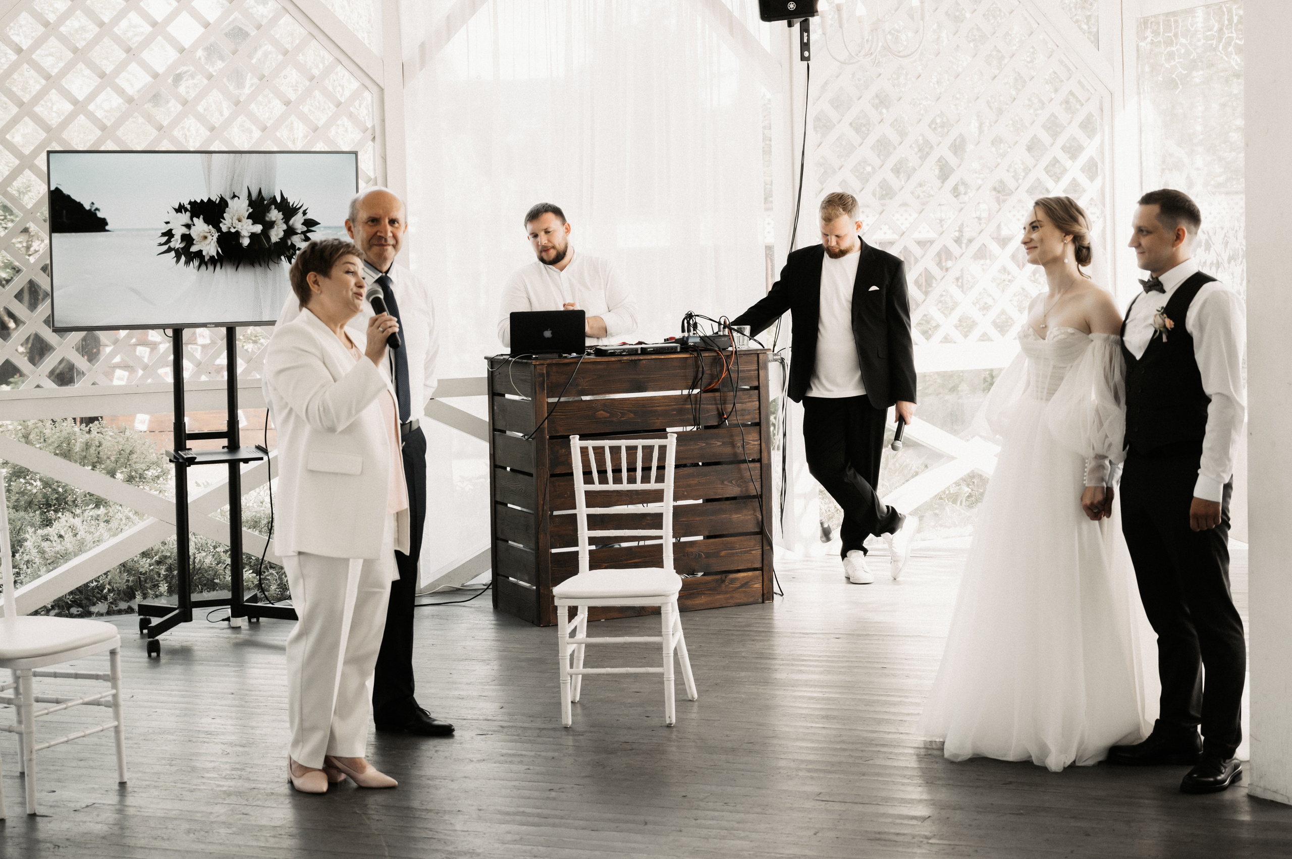 Счастье у озера. Свадебный фотограф Александр Давыдов