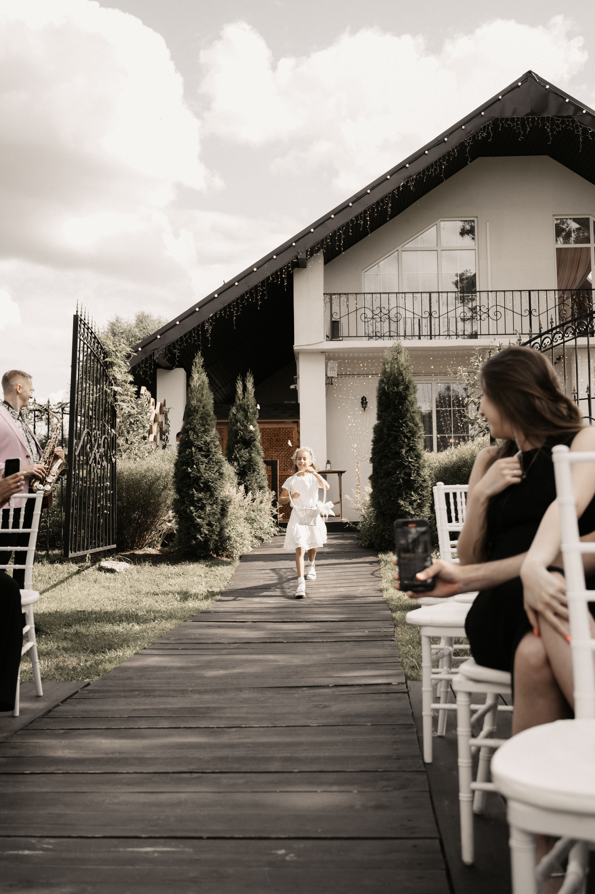 Счастье у озера. Свадебный фотограф Александр Давыдов