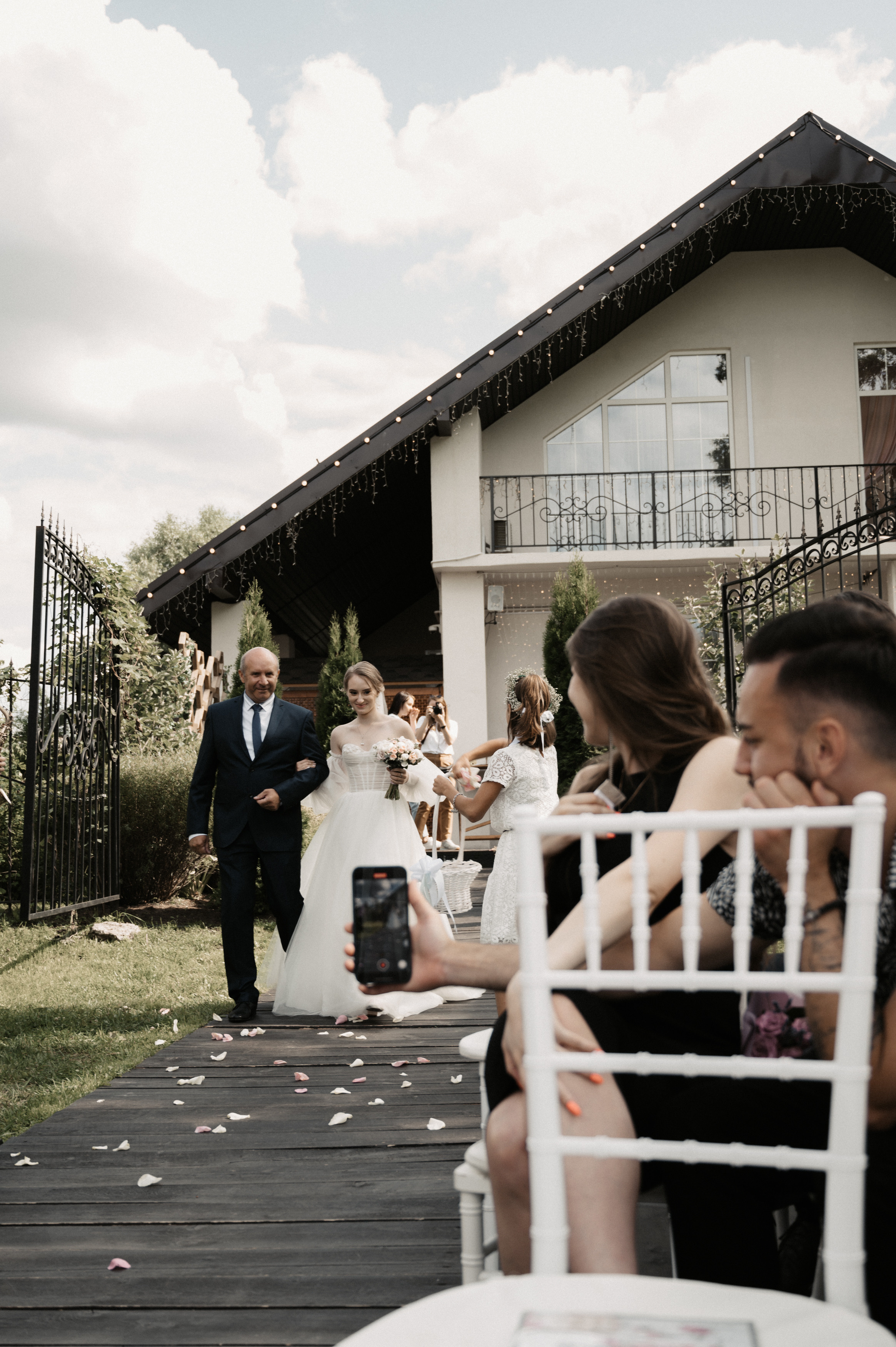 Счастье у озера. Свадебный фотограф Александр Давыдов