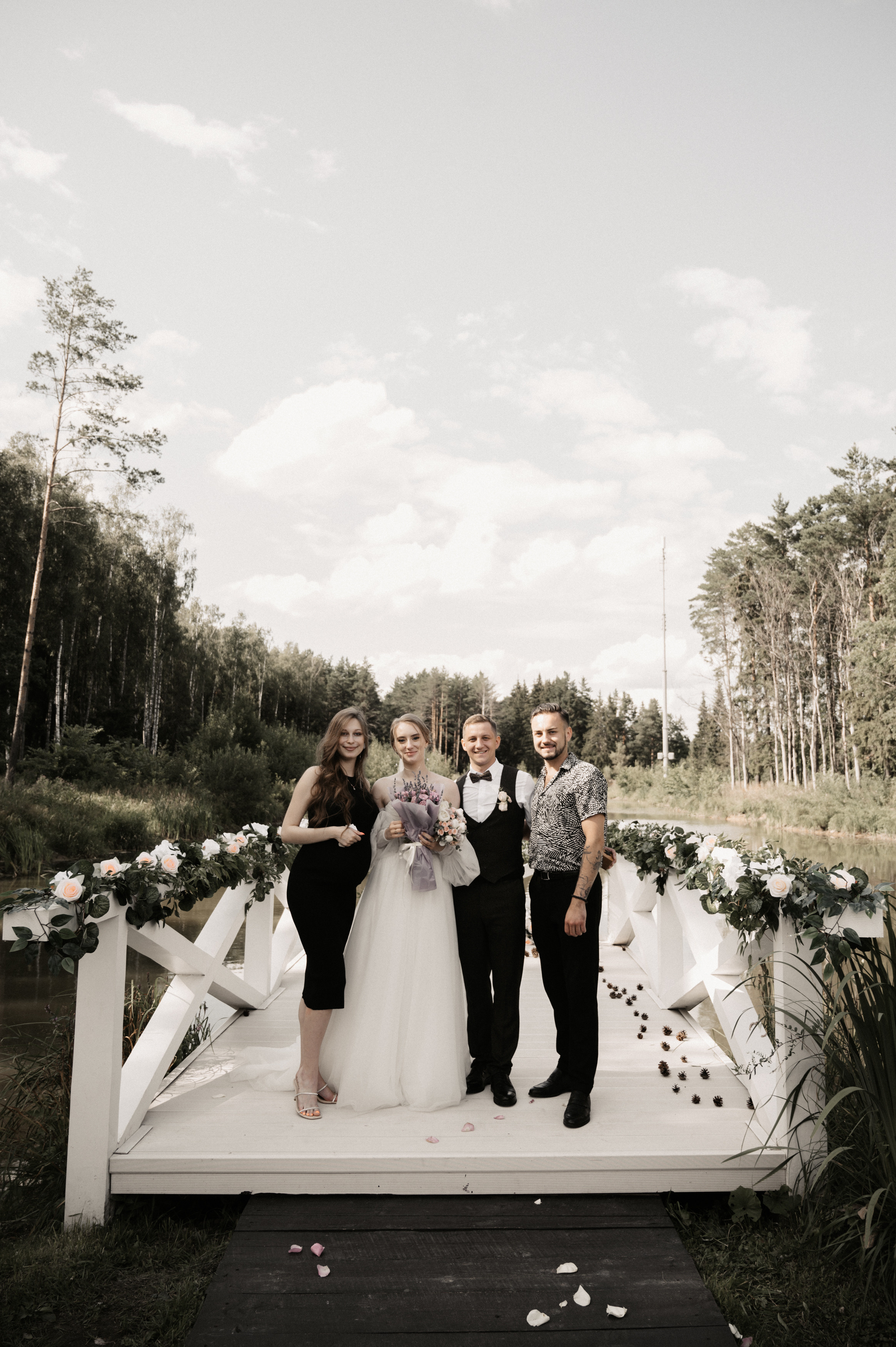 Счастье у озера. Свадебный фотограф Александр Давыдов