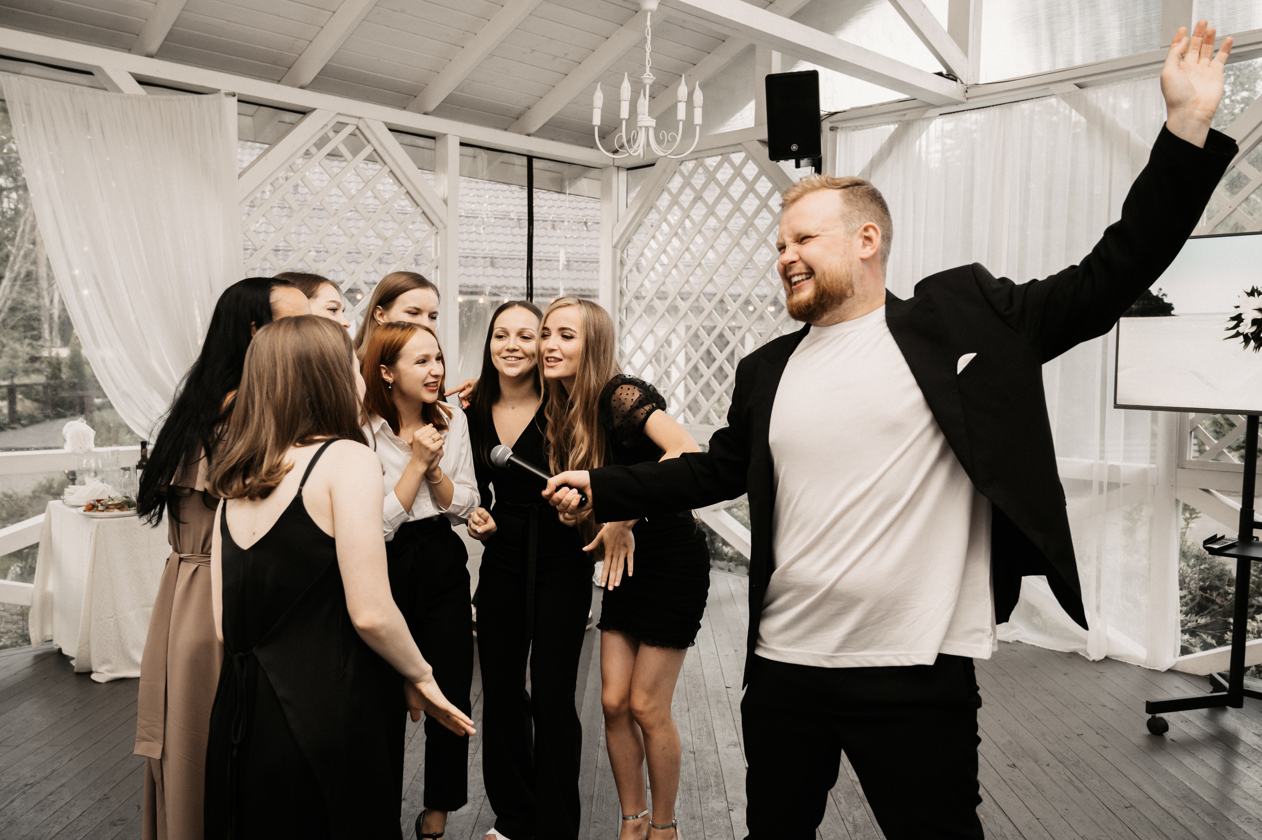 Счастье у озера. Свадебный фотограф Александр Давыдов