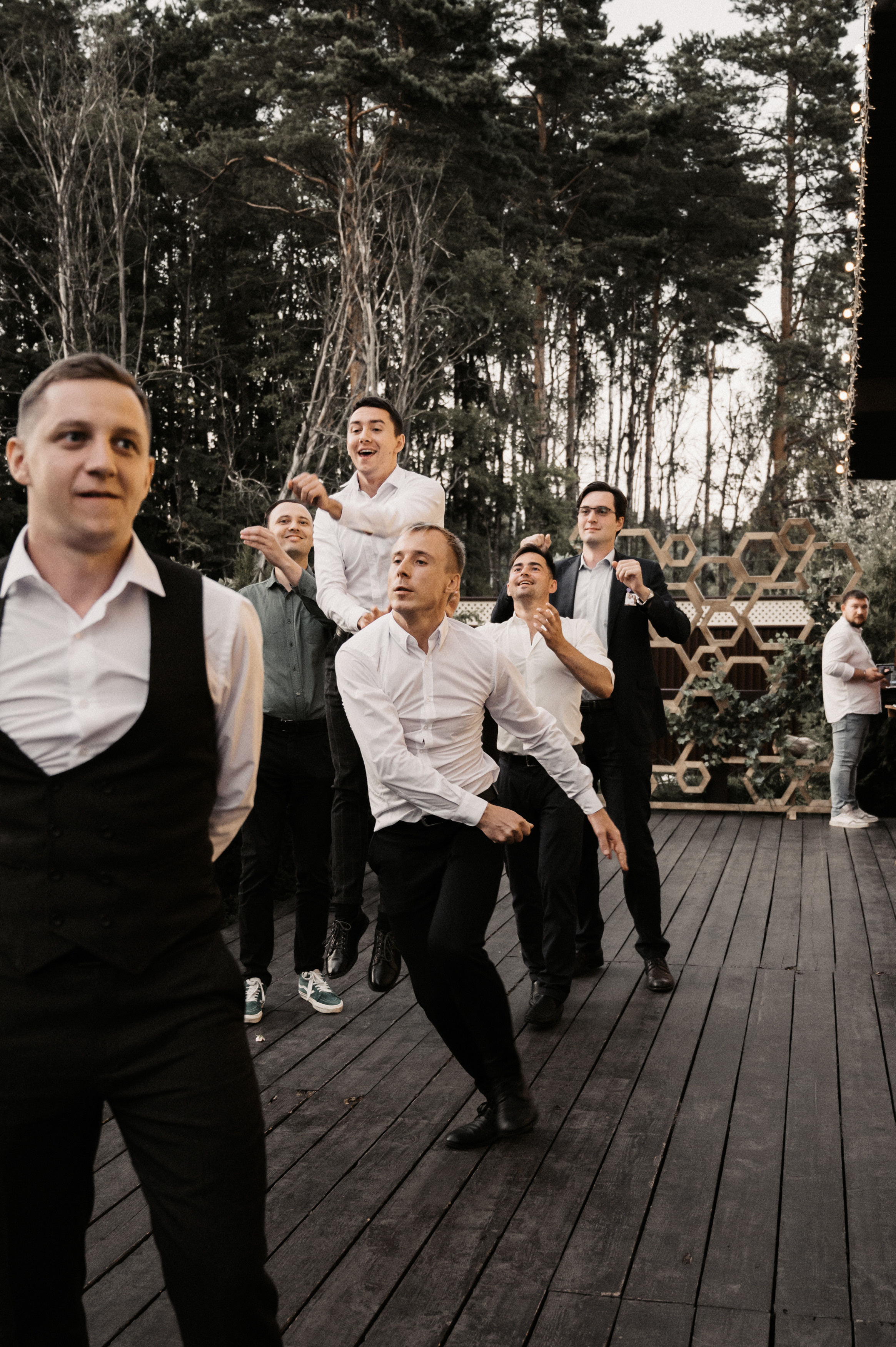 Счастье у озера. Свадебный фотограф Александр Давыдов