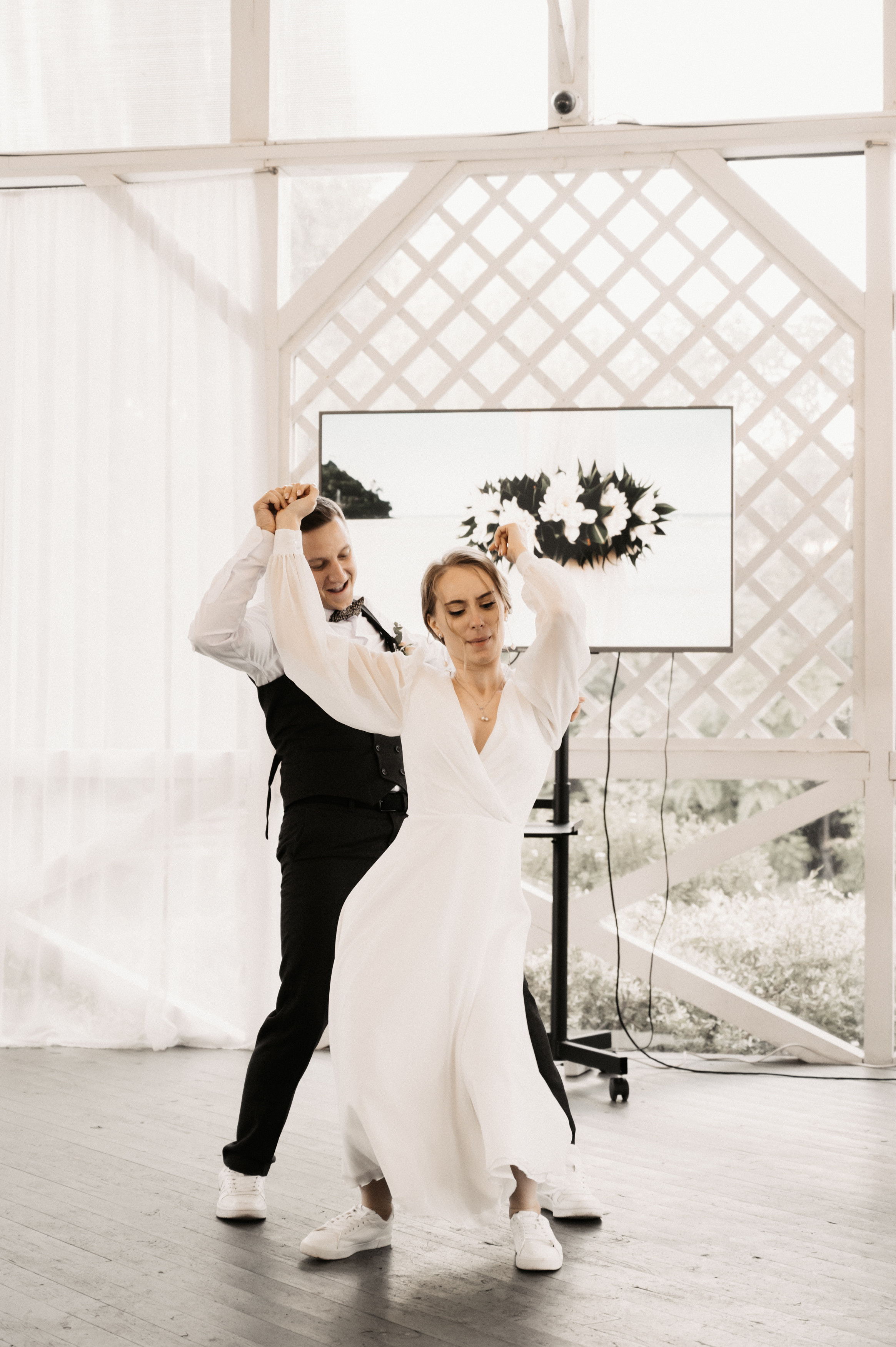 Счастье у озера. Свадебный фотограф Александр Давыдов