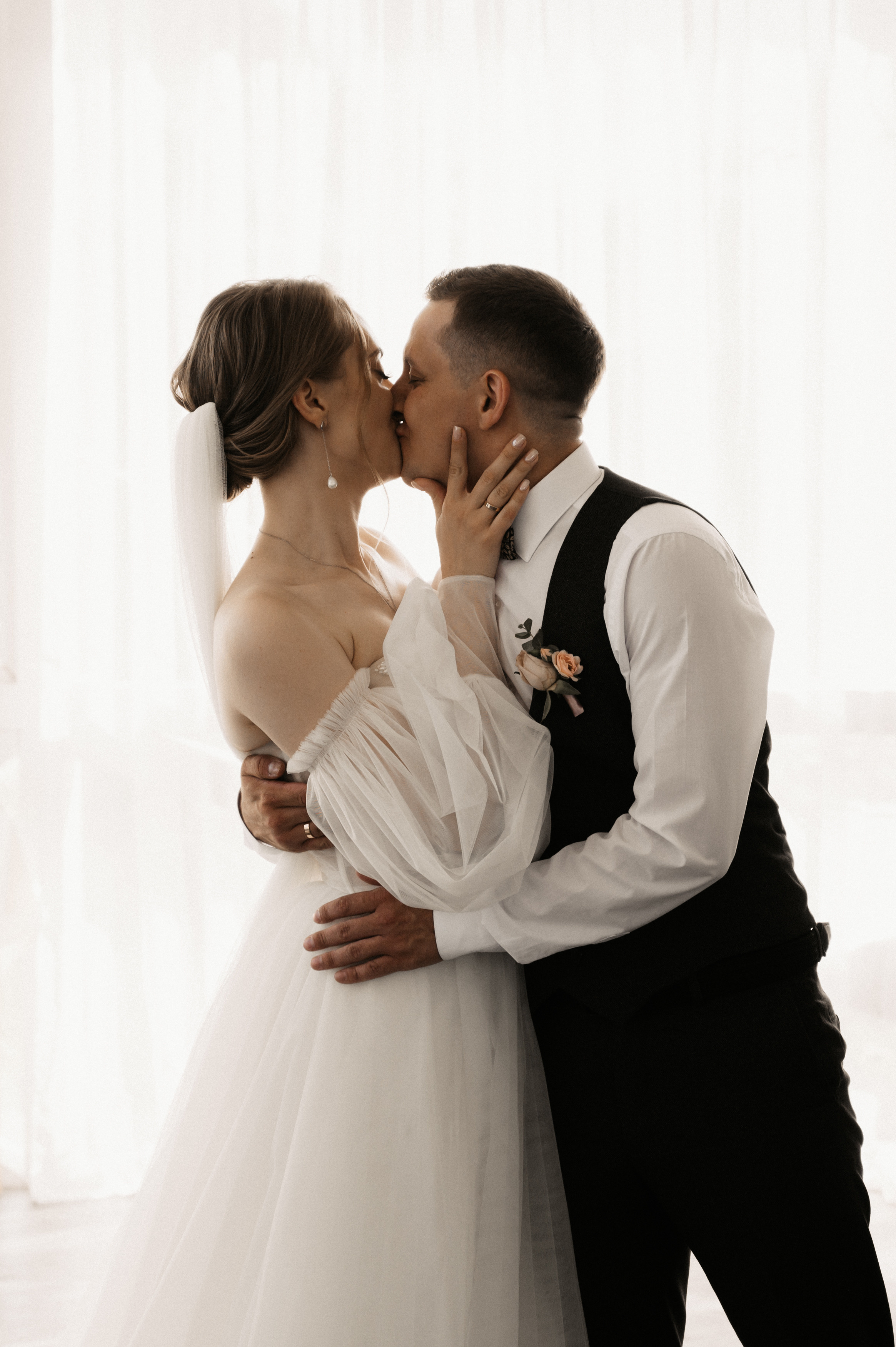 Счастье у озера. Свадебный фотограф Александр Давыдов