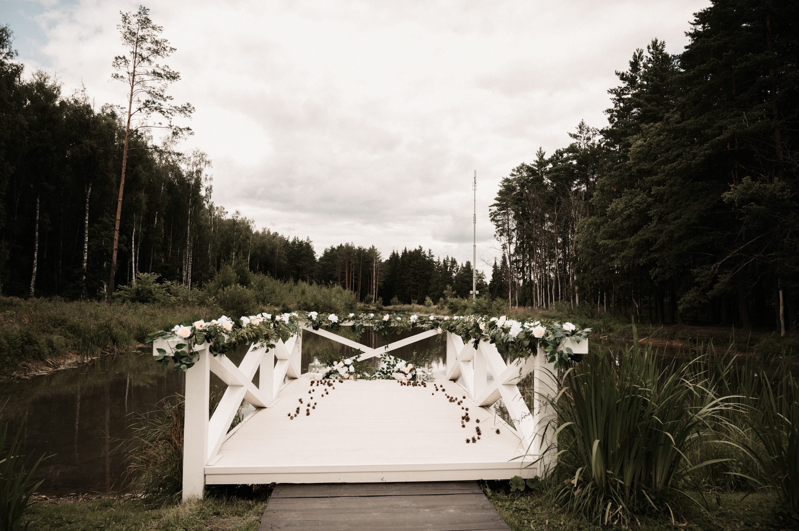 Счастье у озера. Свадебный фотограф Александр Давыдов