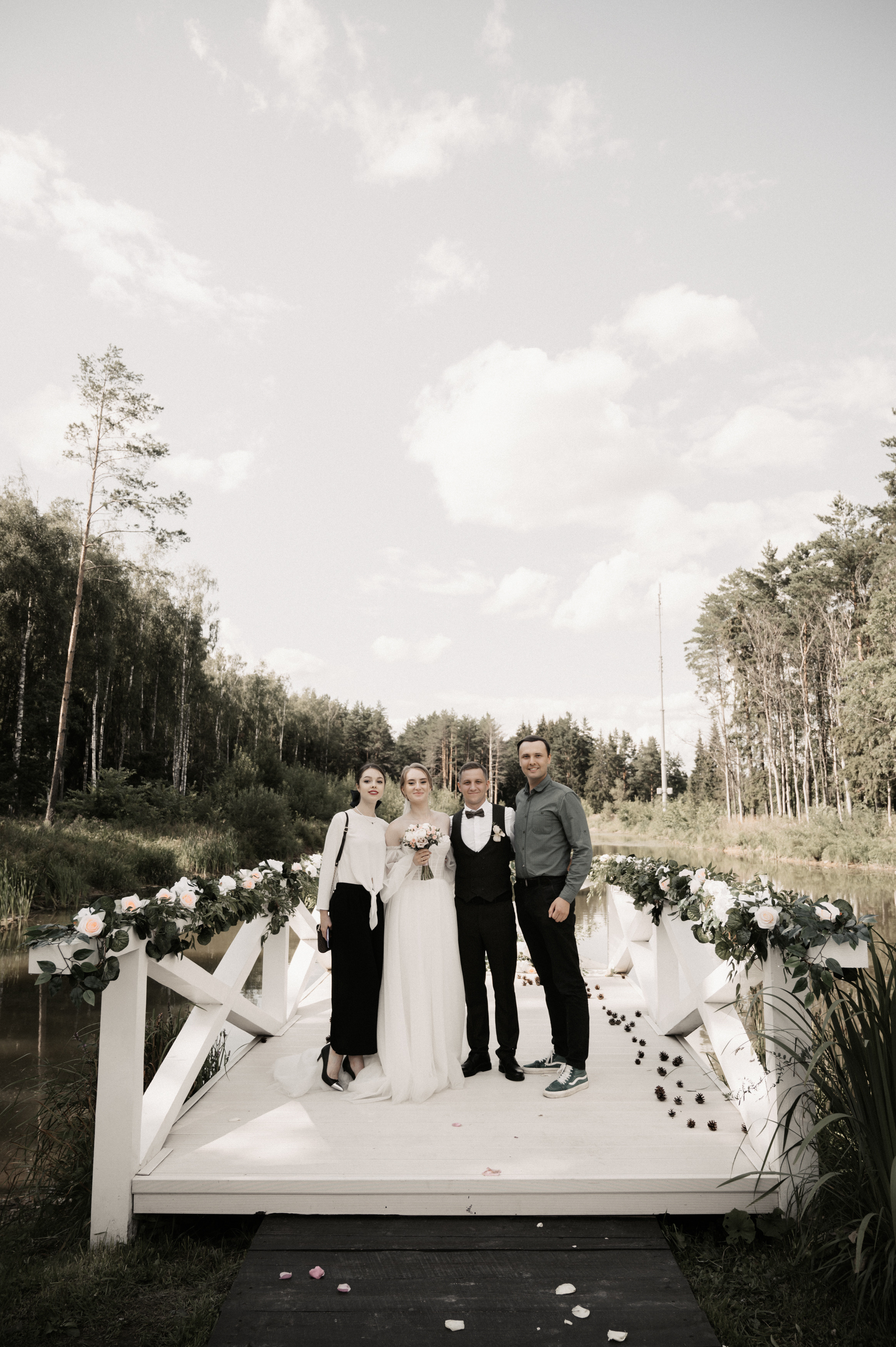 Счастье у озера. Свадебный фотограф Александр Давыдов