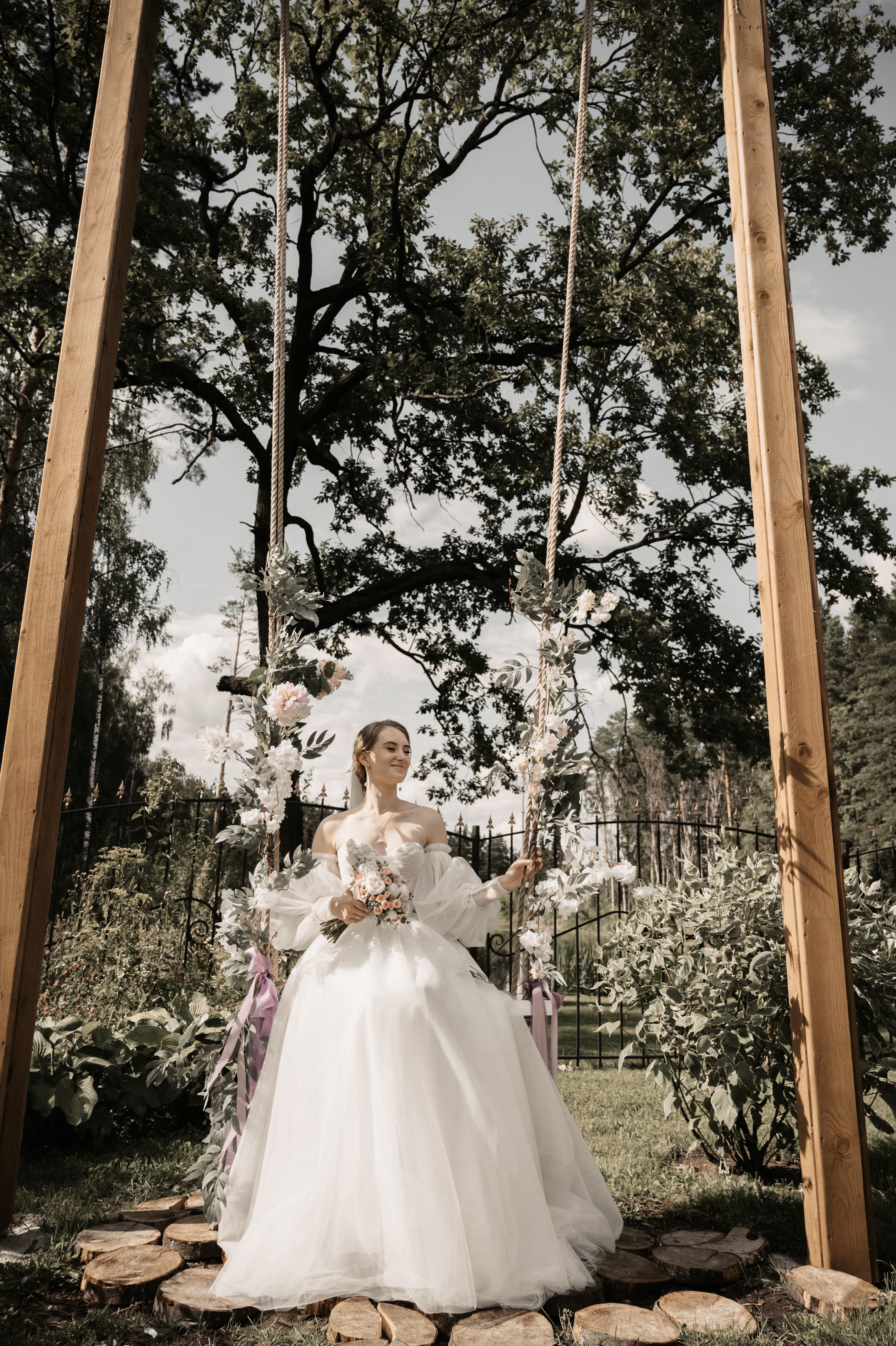 Счастье у озера. Свадебный фотограф Александр Давыдов