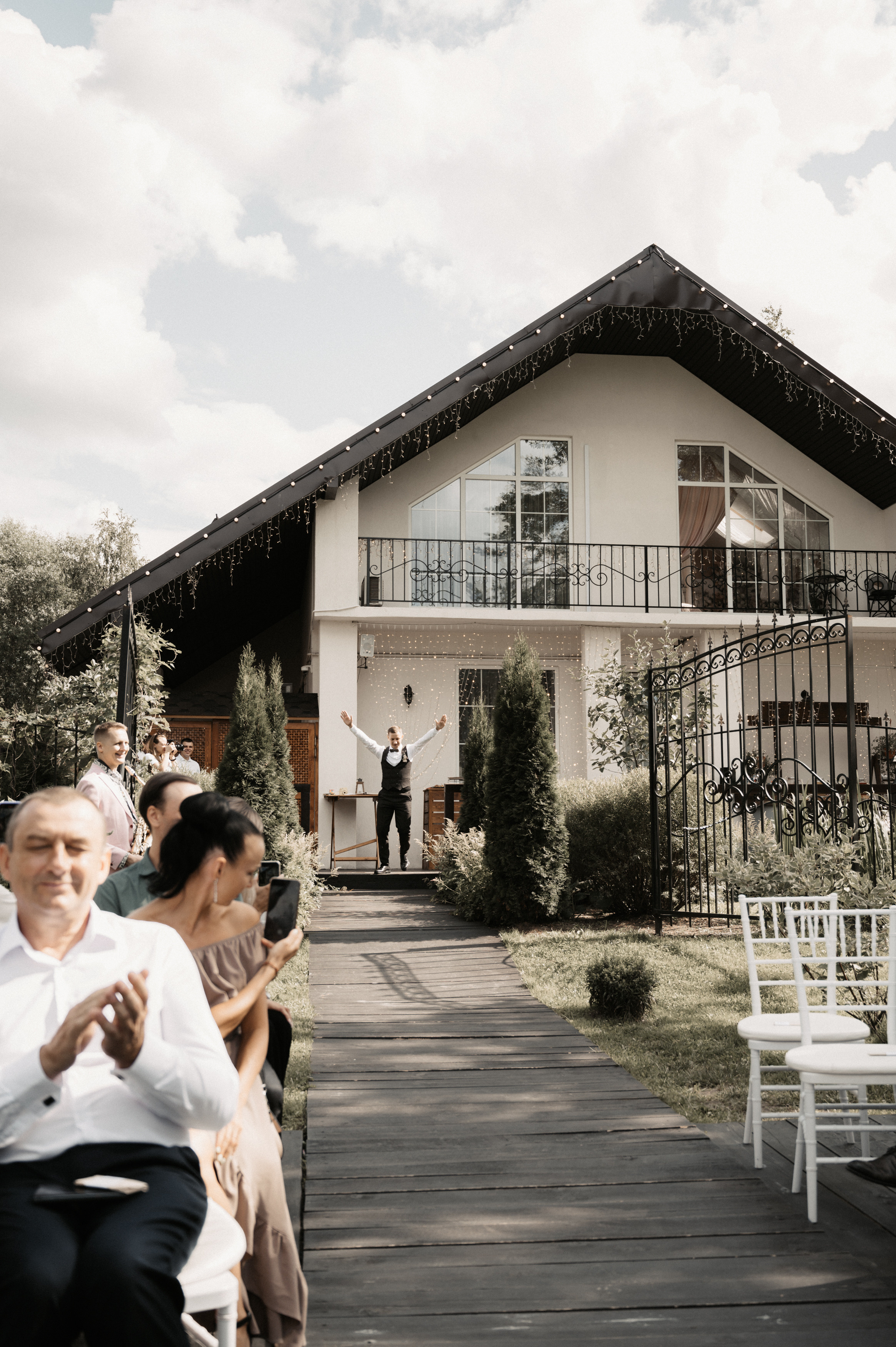 Счастье у озера. Свадебный фотограф Александр Давыдов