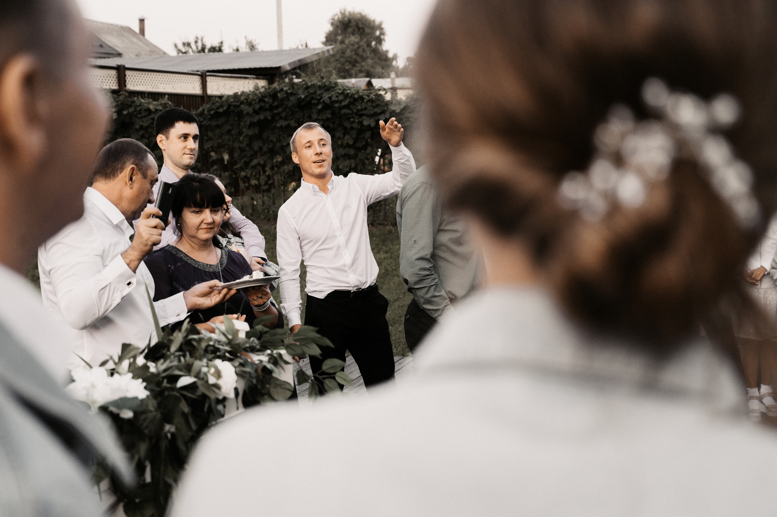 Счастье у озера. Свадебный фотограф Александр Давыдов