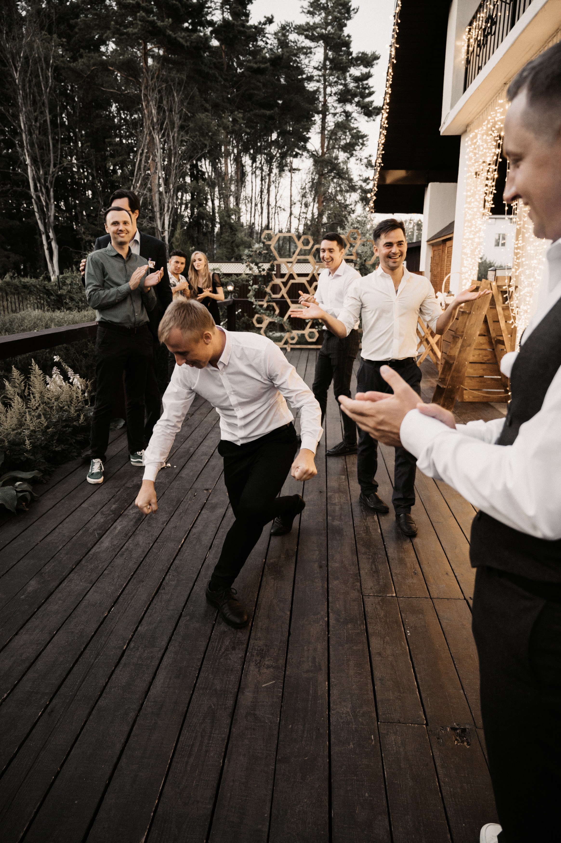 Счастье у озера. Свадебный фотограф Александр Давыдов