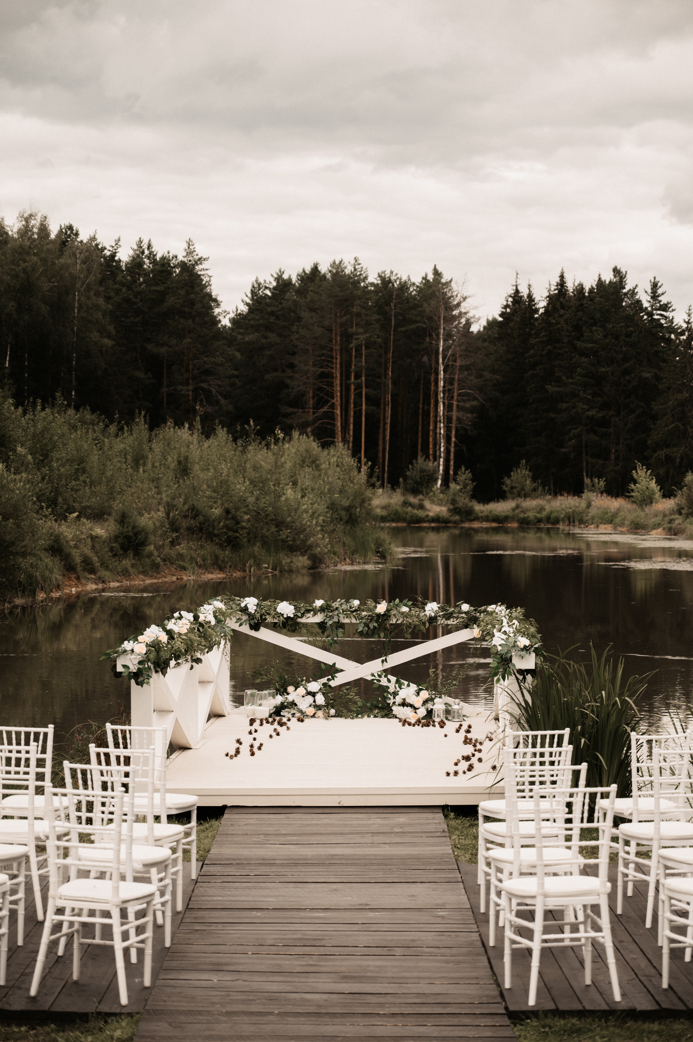 Счастье у озера. Свадебный фотограф Александр Давыдов