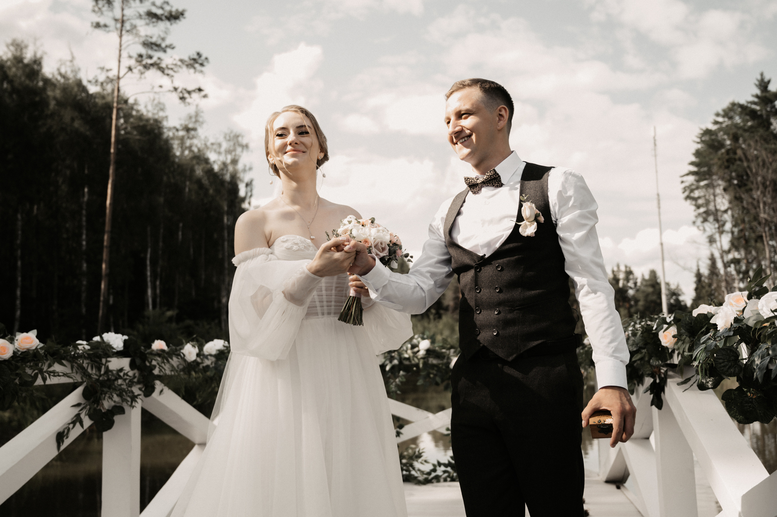 Счастье у озера. Свадебный фотограф Александр Давыдов