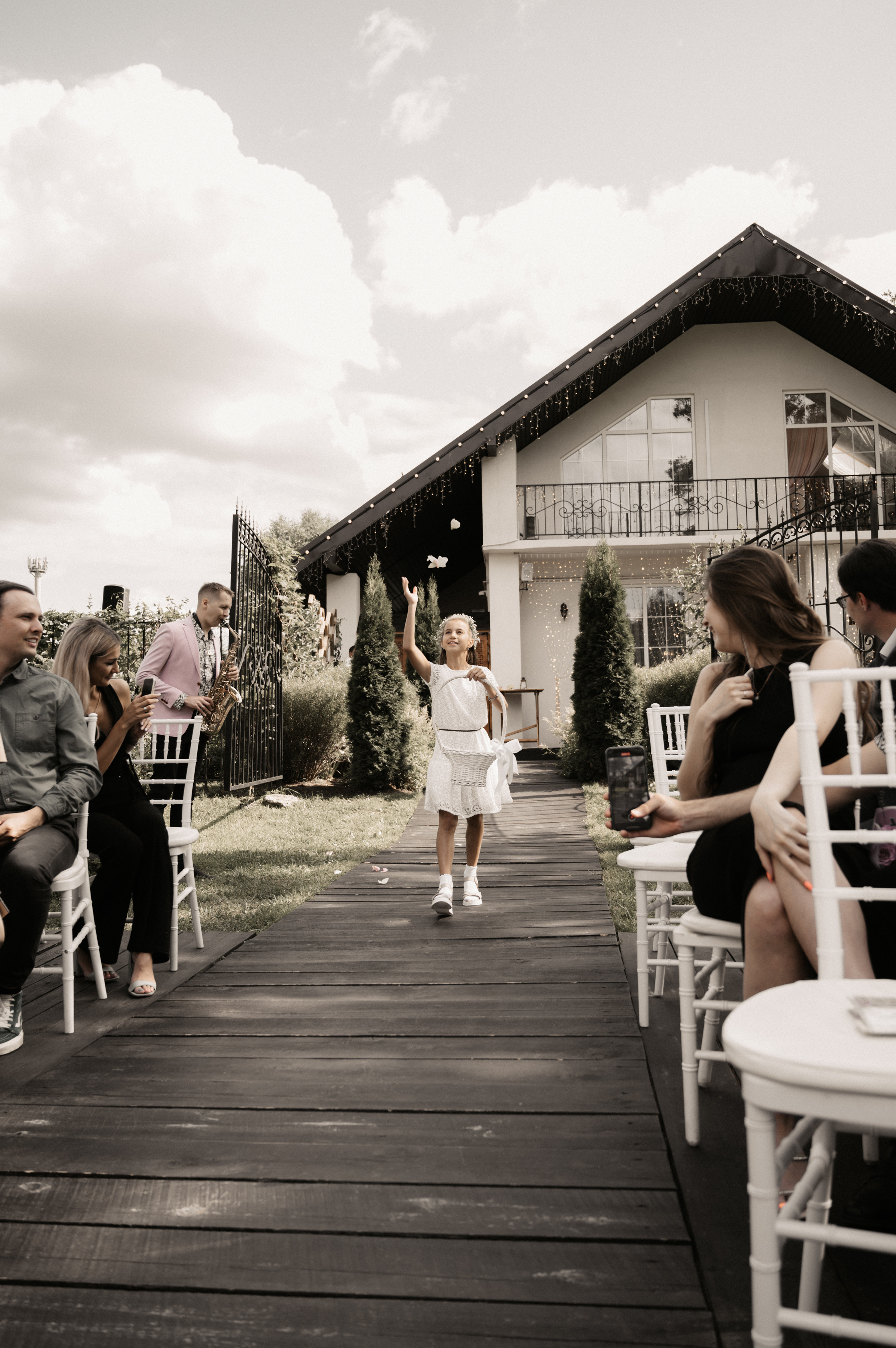 Счастье у озера. Свадебный фотограф Александр Давыдов