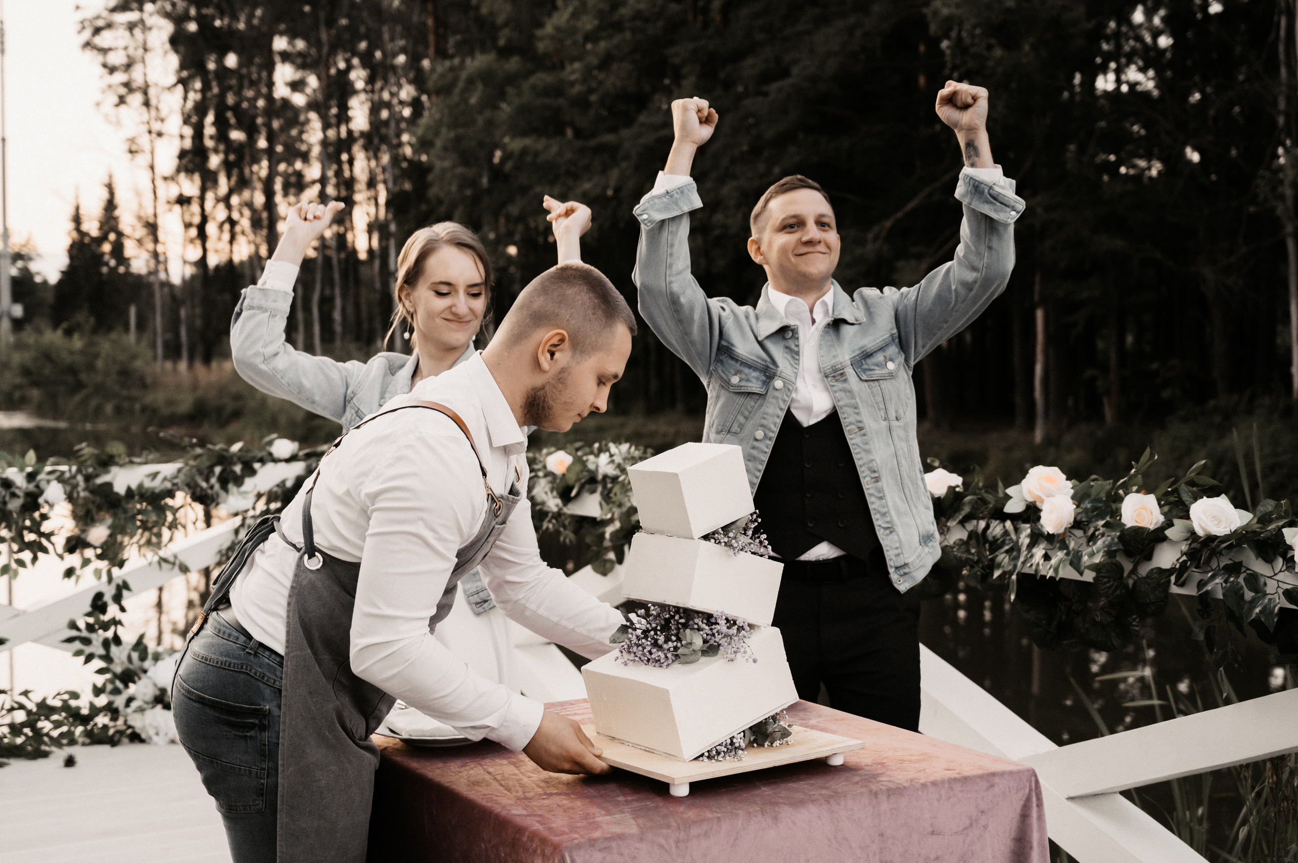 Счастье у озера. Свадебный фотограф Александр Давыдов