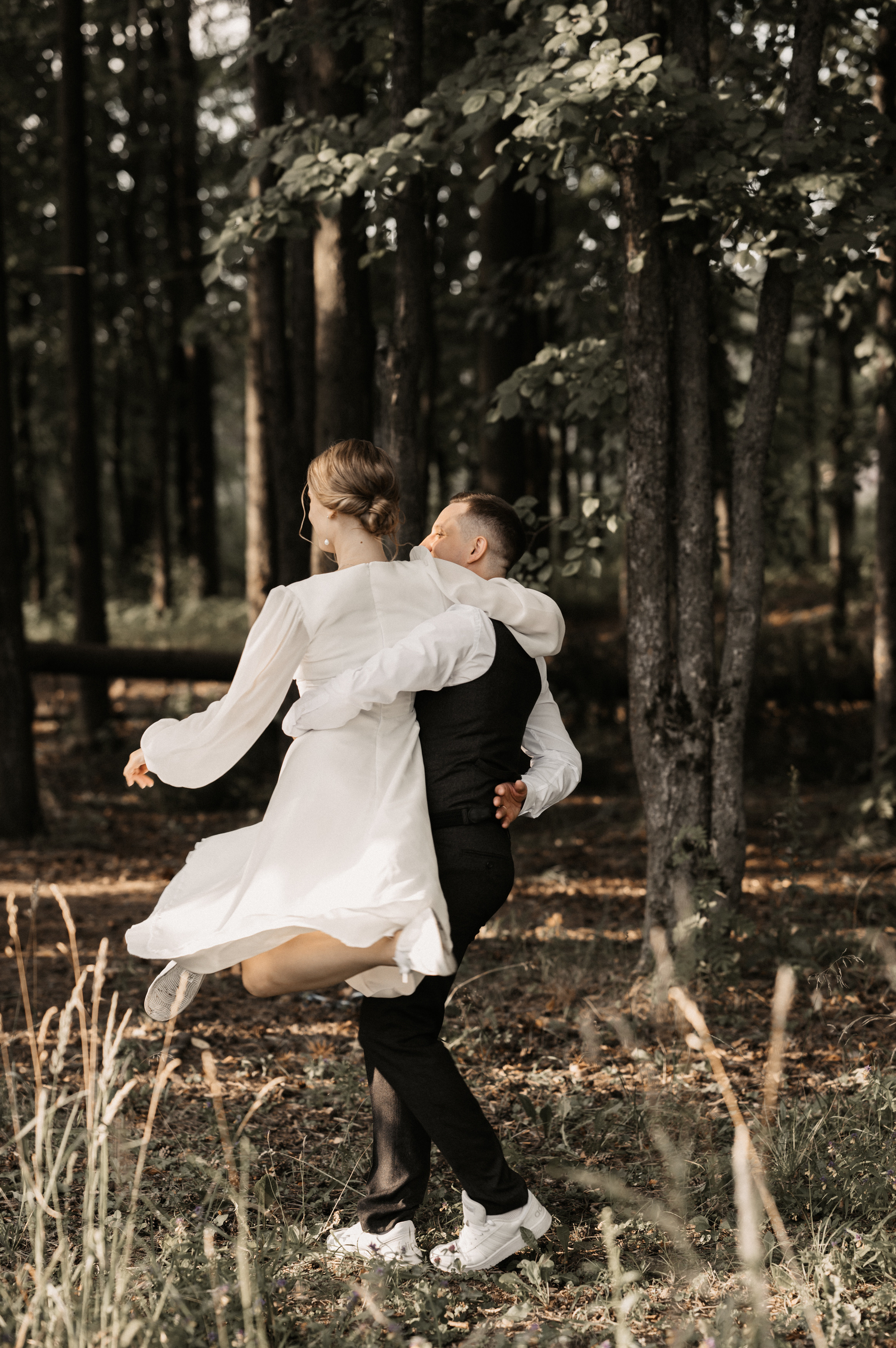 Счастье у озера. Свадебный фотограф Александр Давыдов